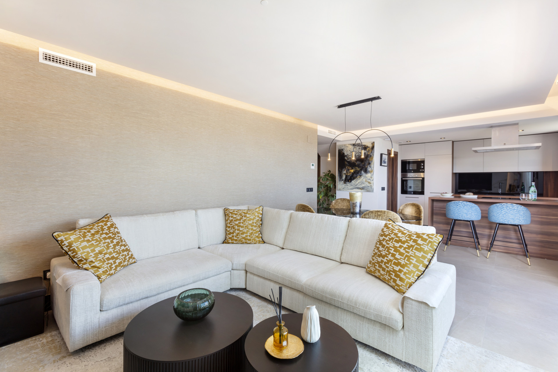 Penthouse in Nueva Andalucia, Marbella - Image 5