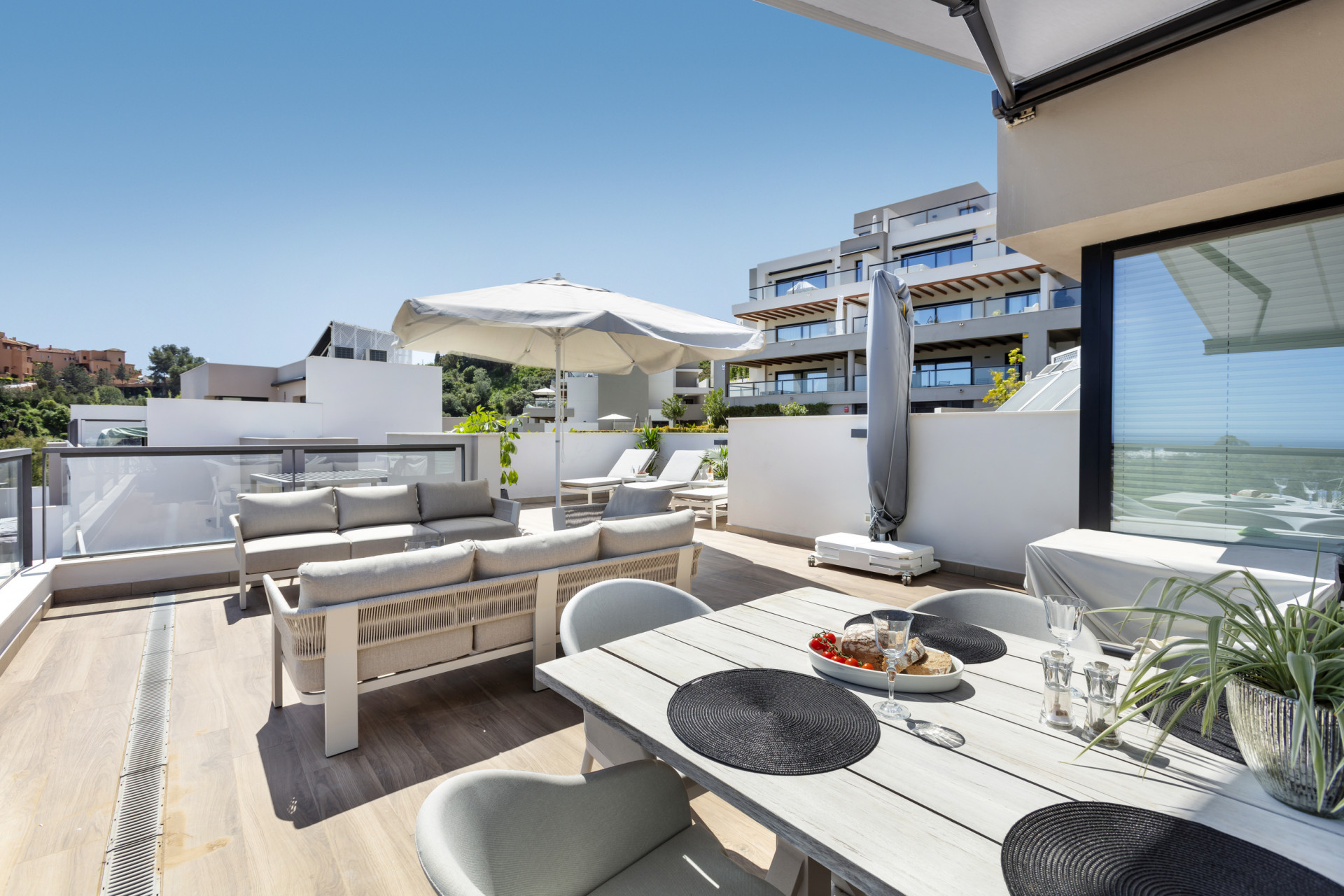 Penthouse in Nueva Andalucia, Marbella - Image 14