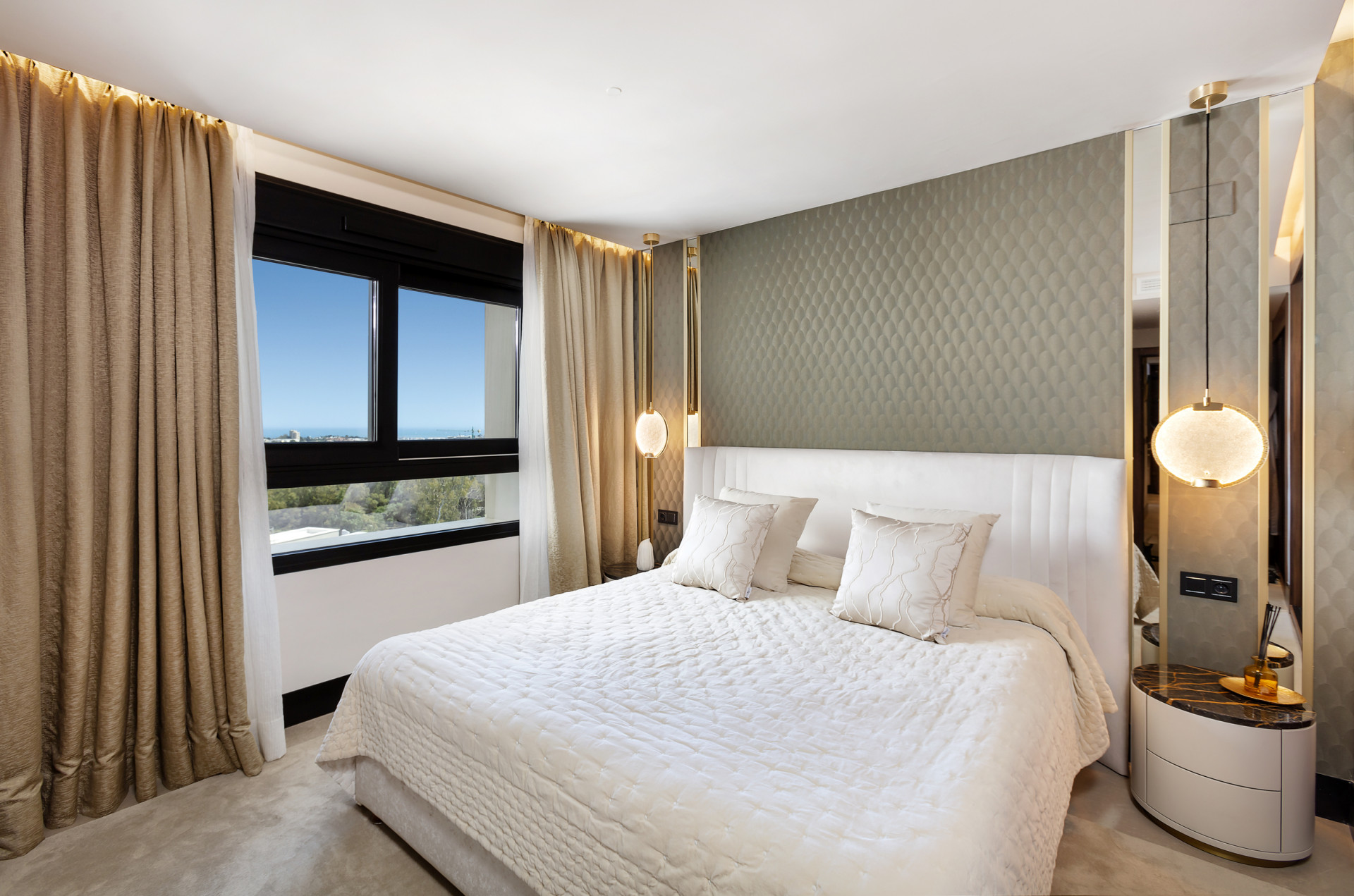 Penthouse in Nueva Andalucia, Marbella - Image 17