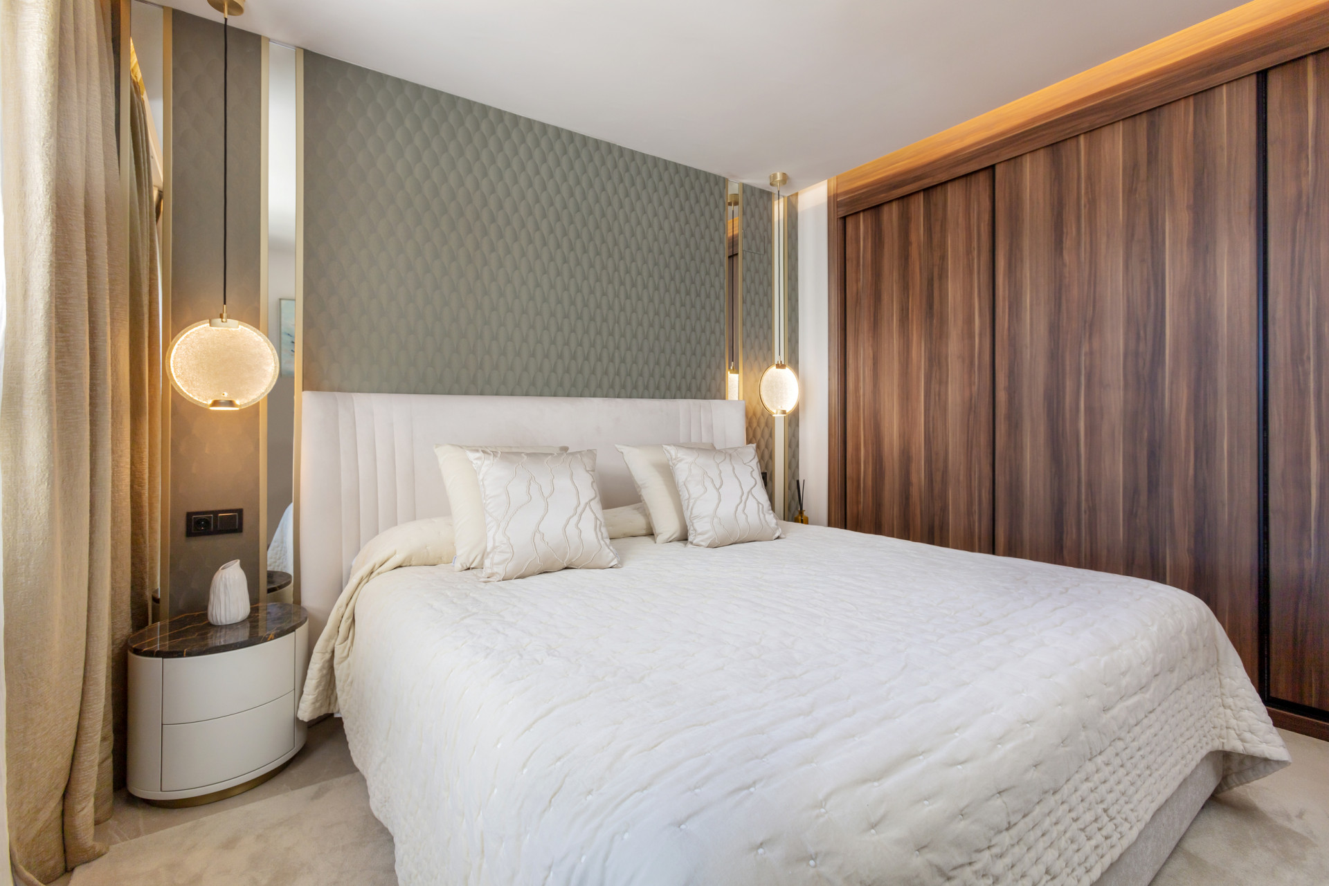 Penthouse in Nueva Andalucia, Marbella - Image 18