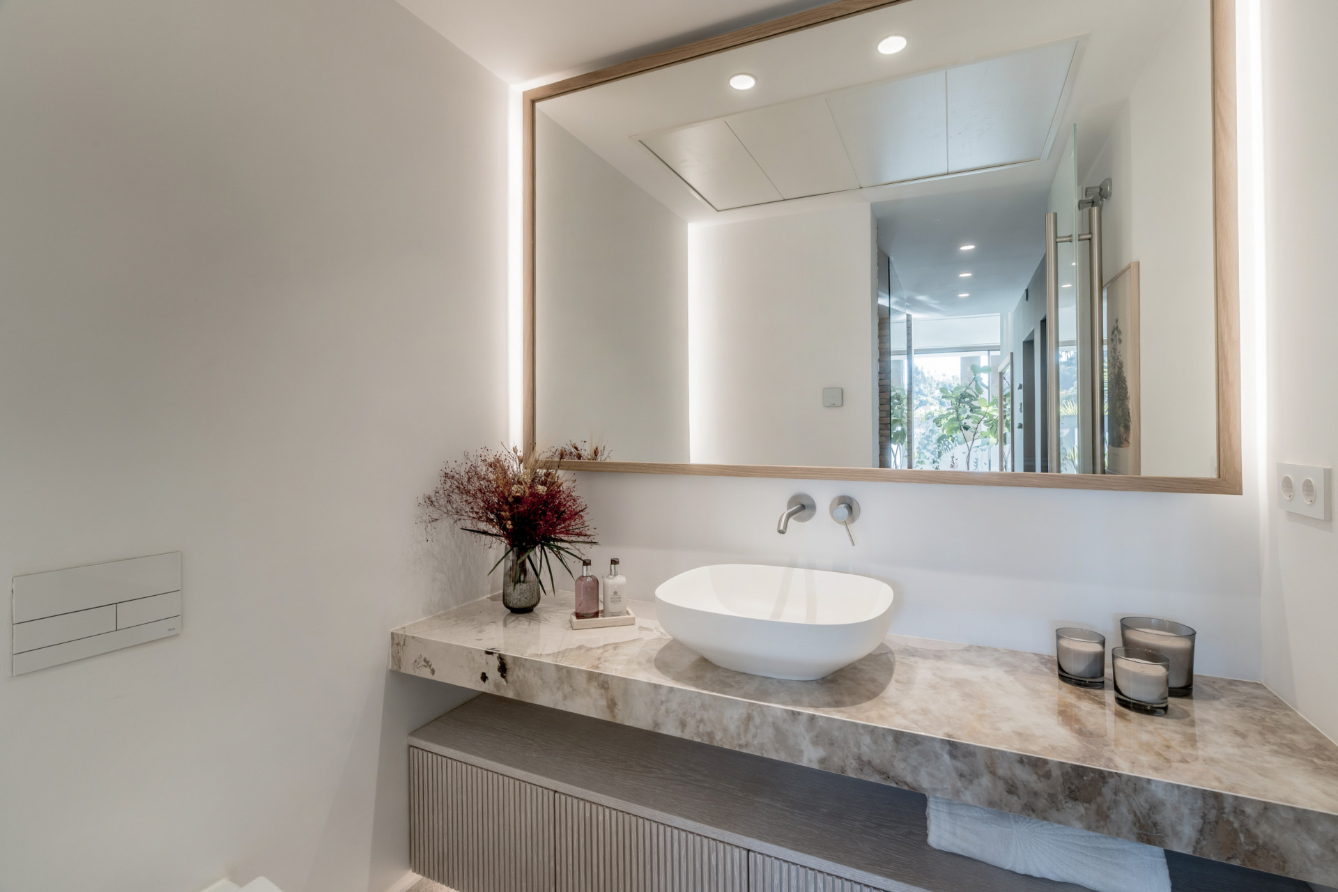 Villa in The Hills, Benahavis - Image 30