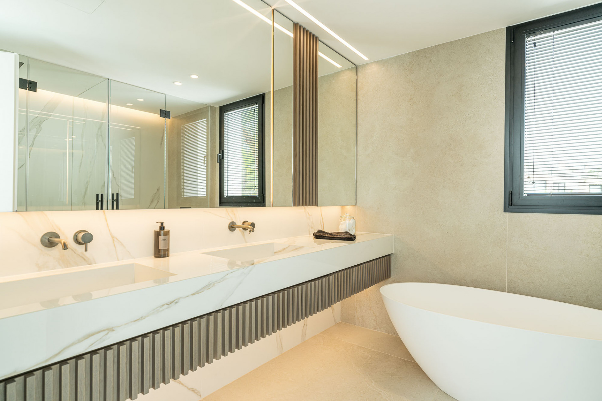 Villa in Nueva Andalucia, Marbella - Image 25