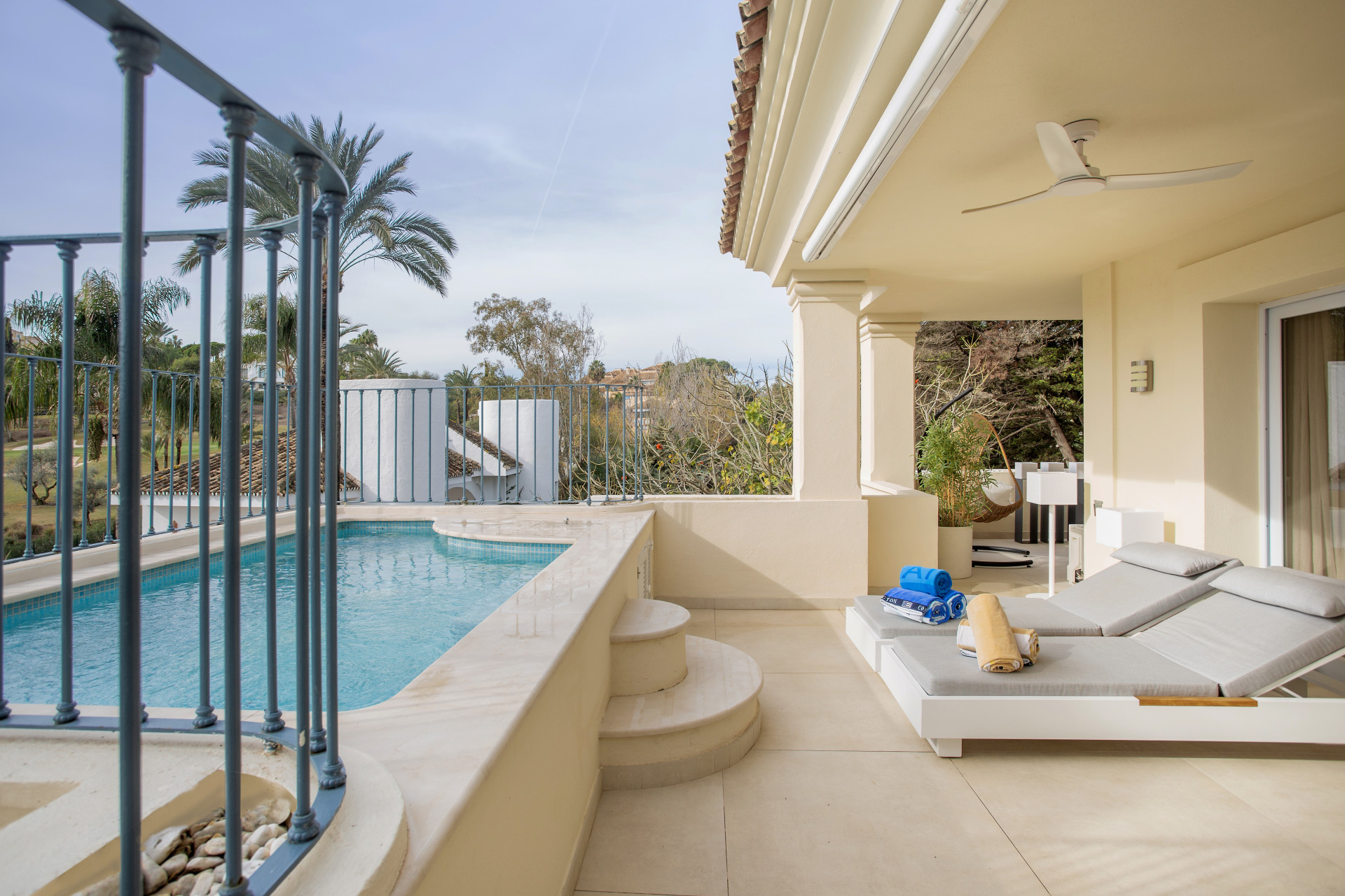 Duplex Penthouse en Nueva Andalucia, Marbella - Image 18