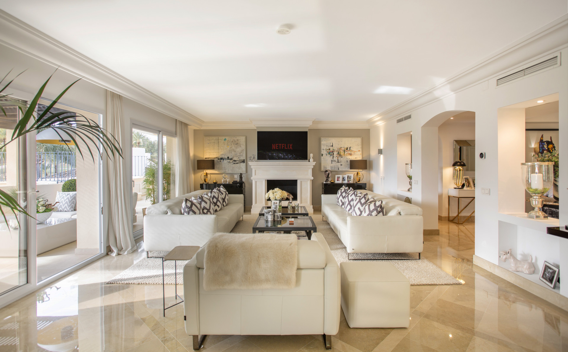 Duplex Penthouse in Nueva Andalucia, Marbella - Image 3