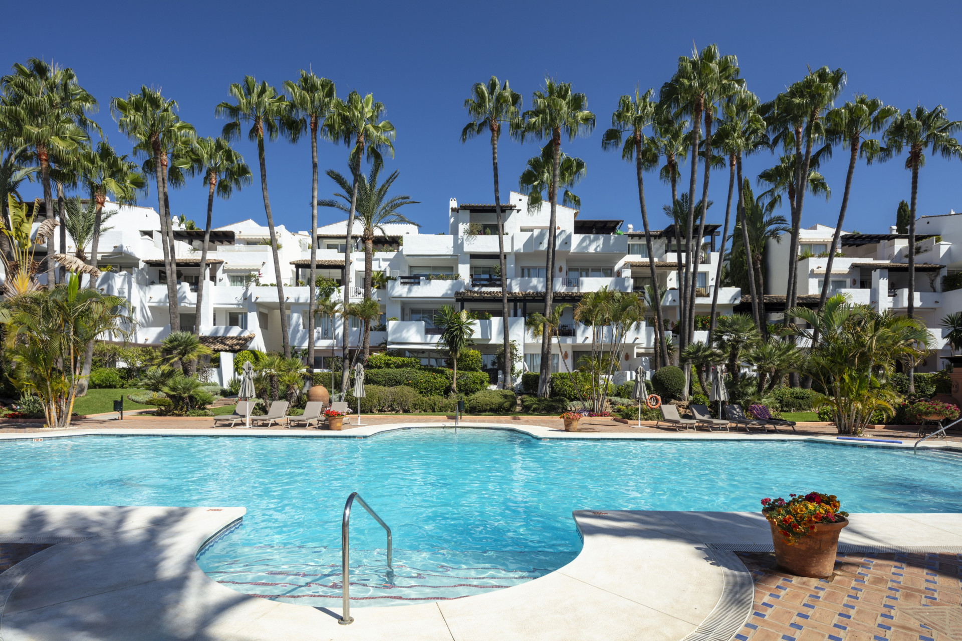 Apartment en Marbella Golden Mile, Marbella - Image 2