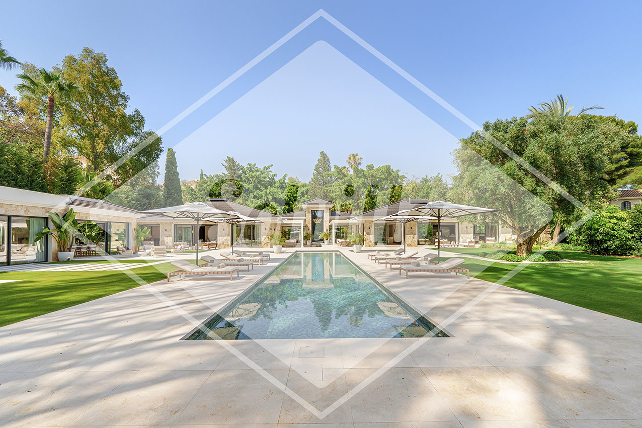 Villa in Nueva Andalucia, Marbella - Image 2