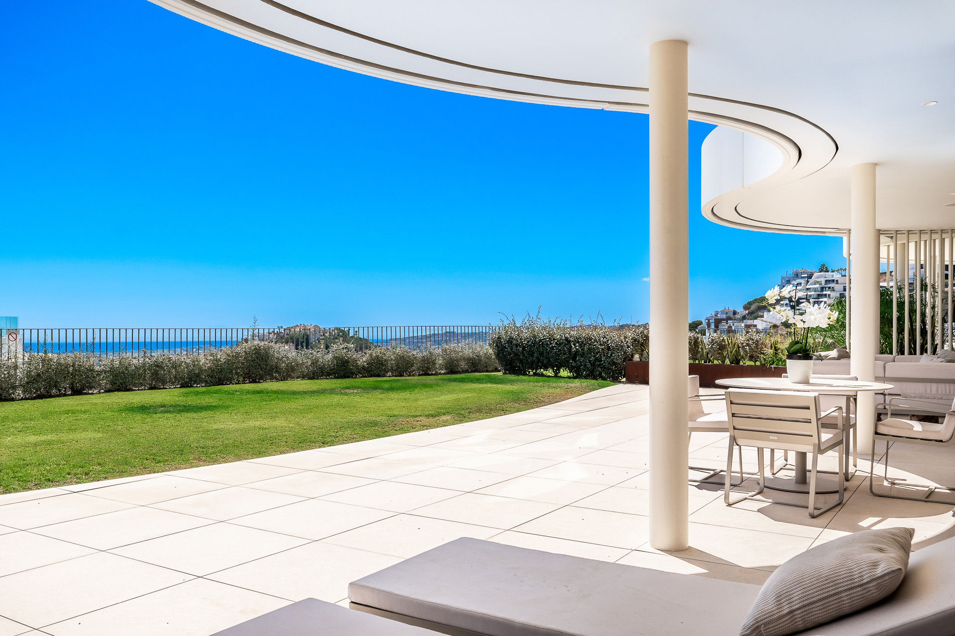 Apartment in The View Marbella, Benahavis - Image 14