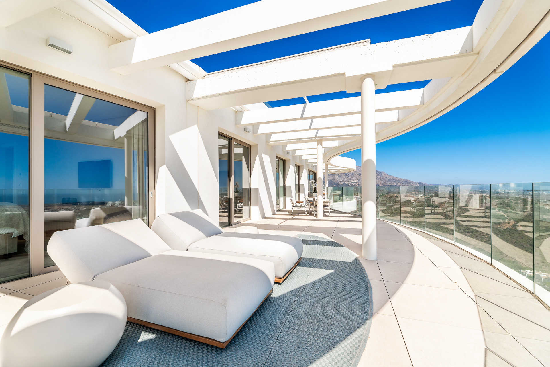 Penthouse in The View Marbella, Benahavis - Image 26