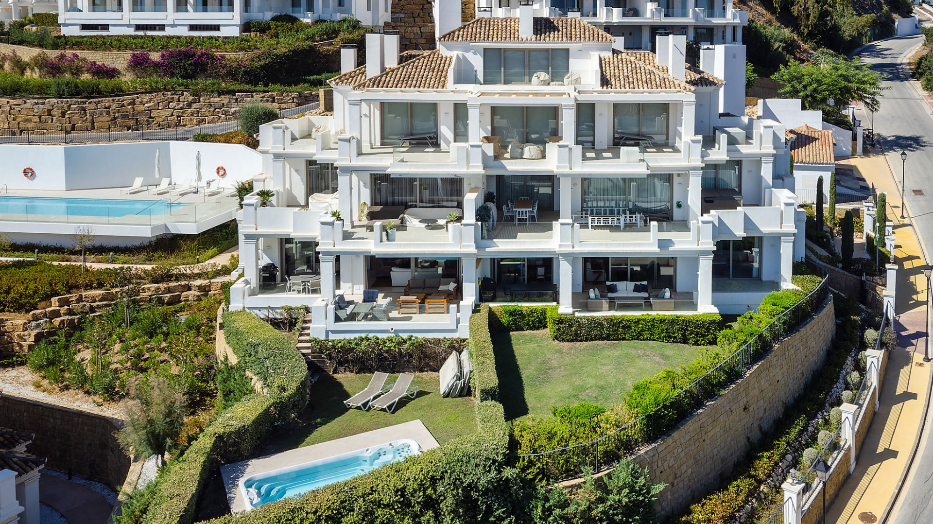 Ground Floor Apartment en Nueva Andalucia, Marbella - Image 19