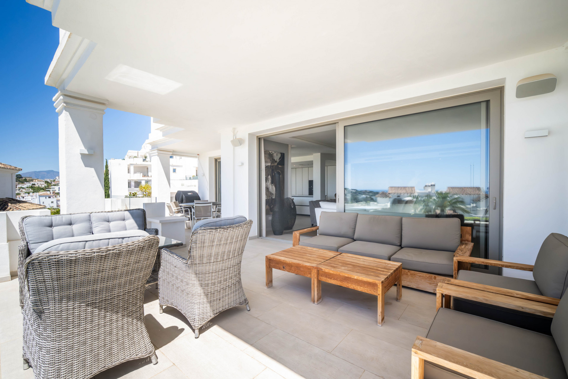 Ground Floor Apartment en Nueva Andalucia, Marbella - Image 14