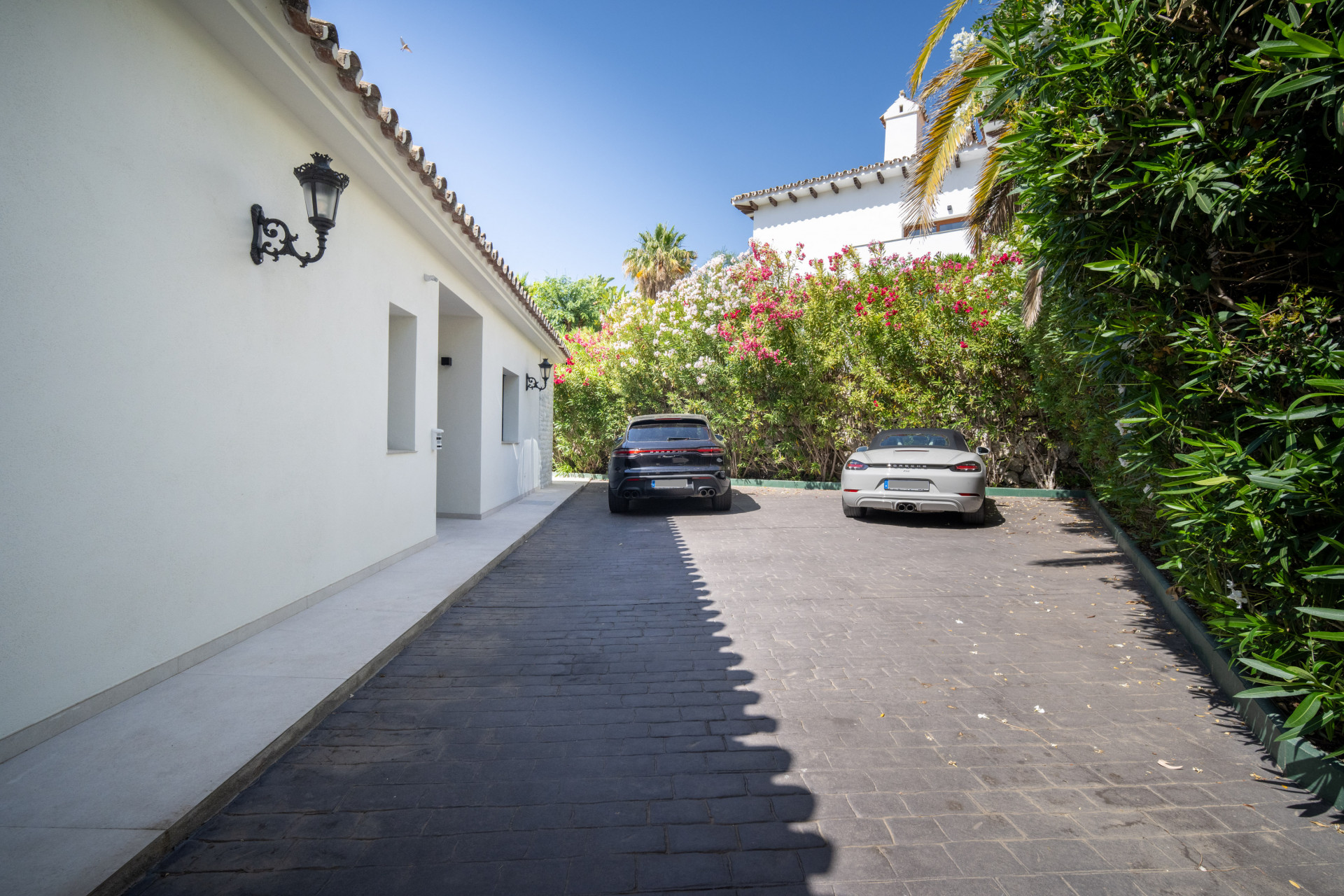 House in La Quinta, Benahavis - Image 20