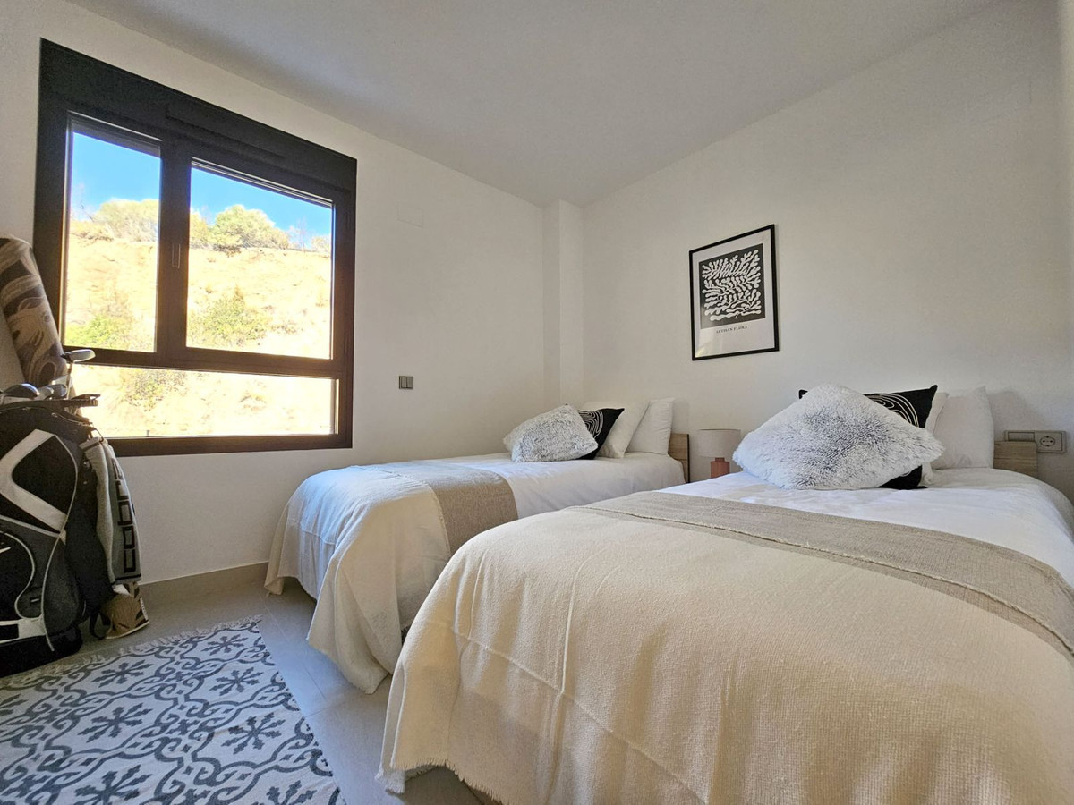 Apartment en El Herrojo, Benahavis - Image 6