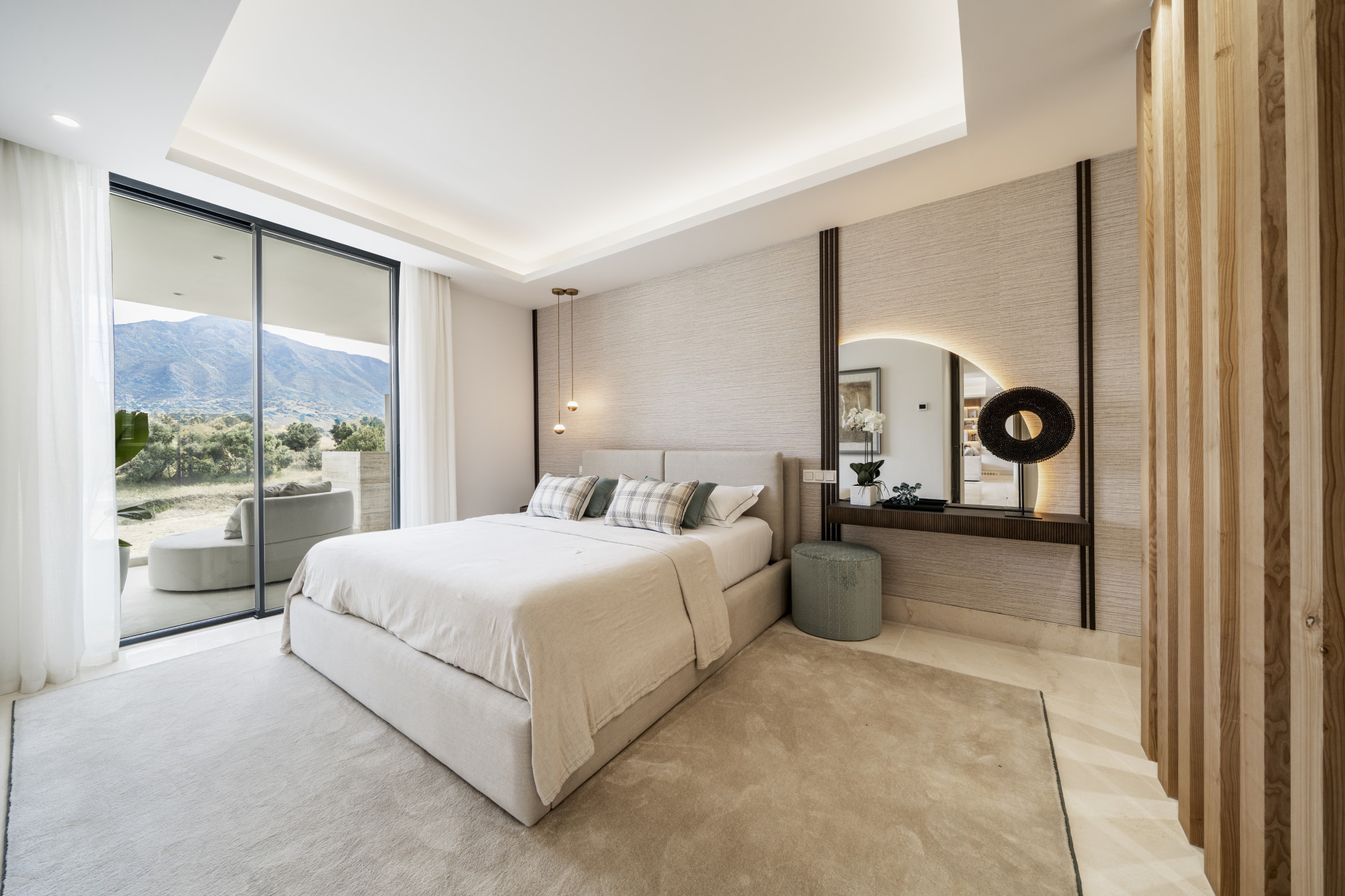 Apartment in Nueva Andalucia, Marbella - Image 14