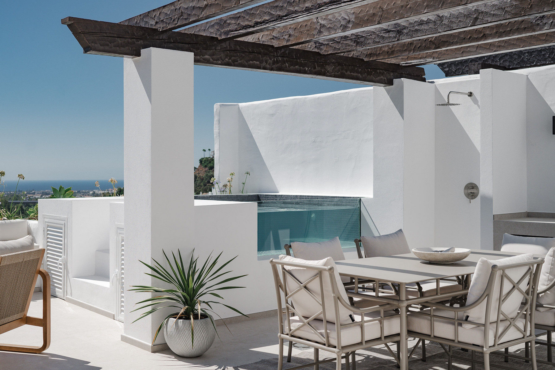 Duplex Penthouse in La Quinta, Benahavis - Image 9