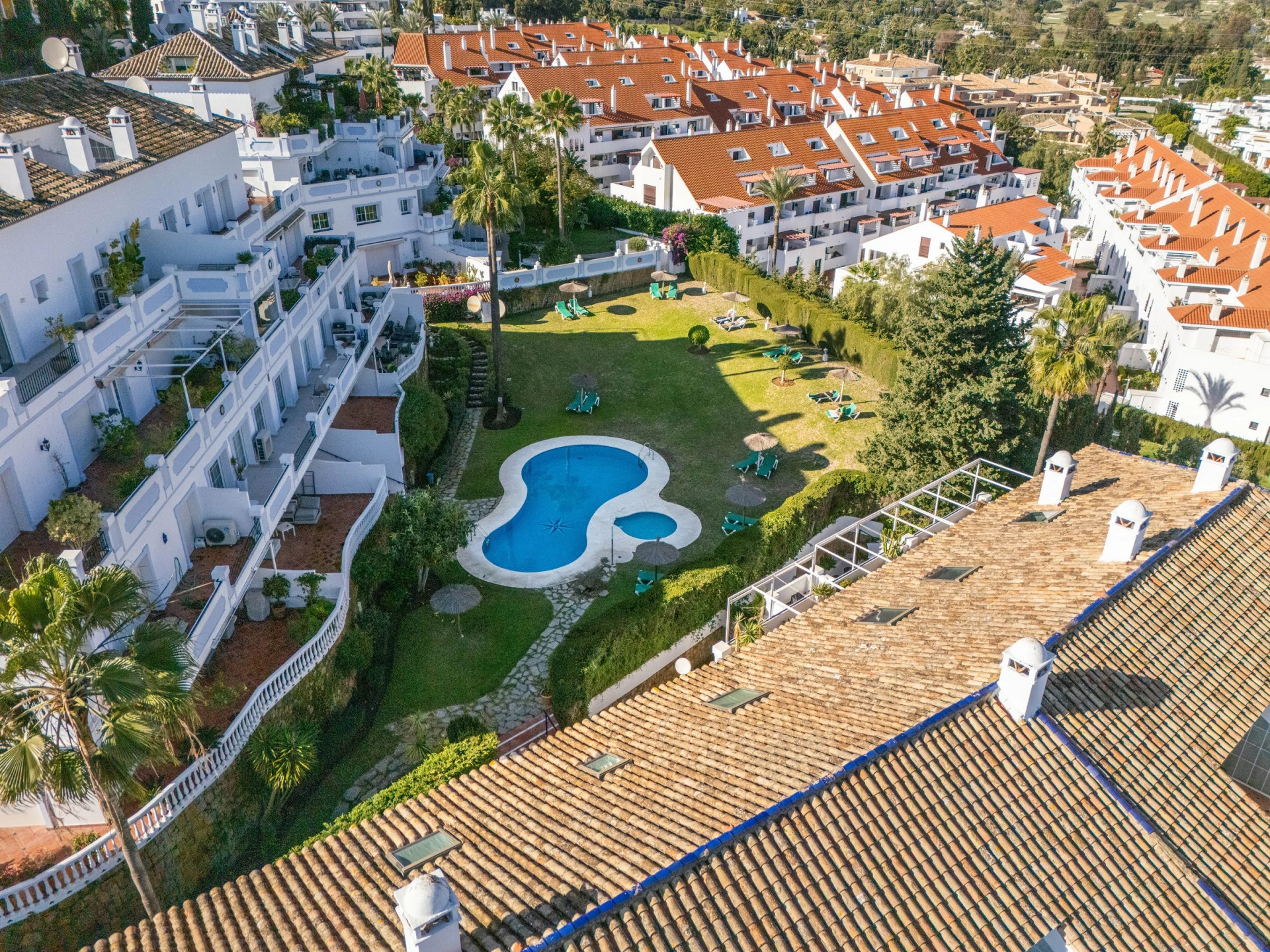 Duplex Penthouse en Nueva Andalucia, Marbella - Image 47