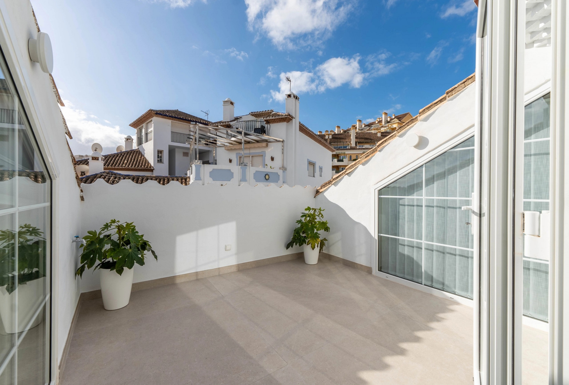 Duplex Penthouse en Nueva Andalucia, Marbella - Image 38