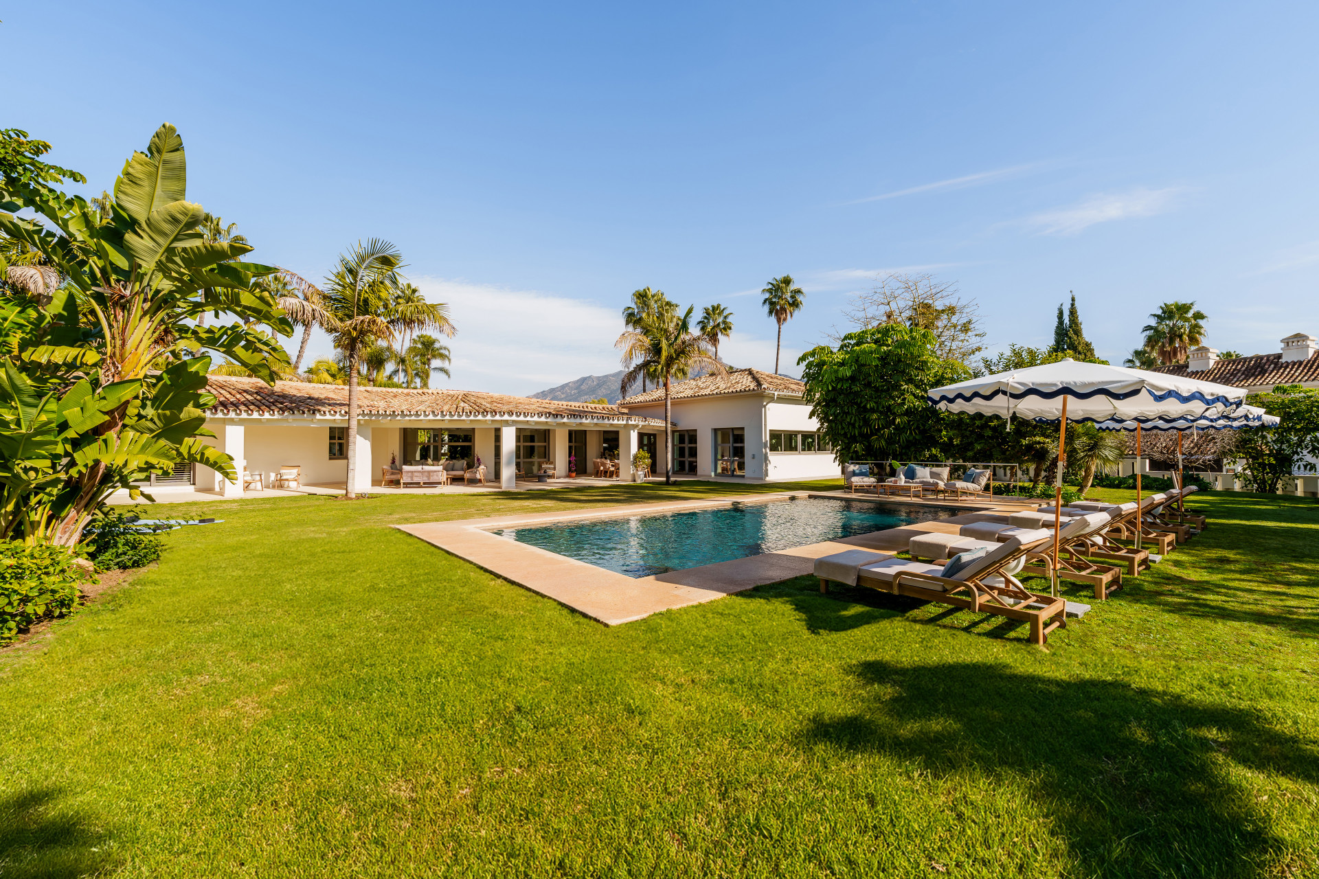 Villa in Nueva Andalucia, Marbella - Image 34