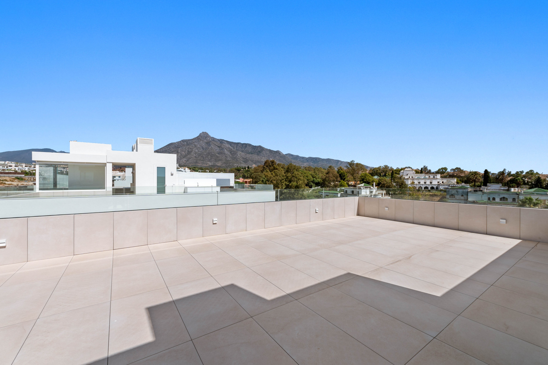 Penthouse in Marbella Golden Mile, Marbella - Image 21