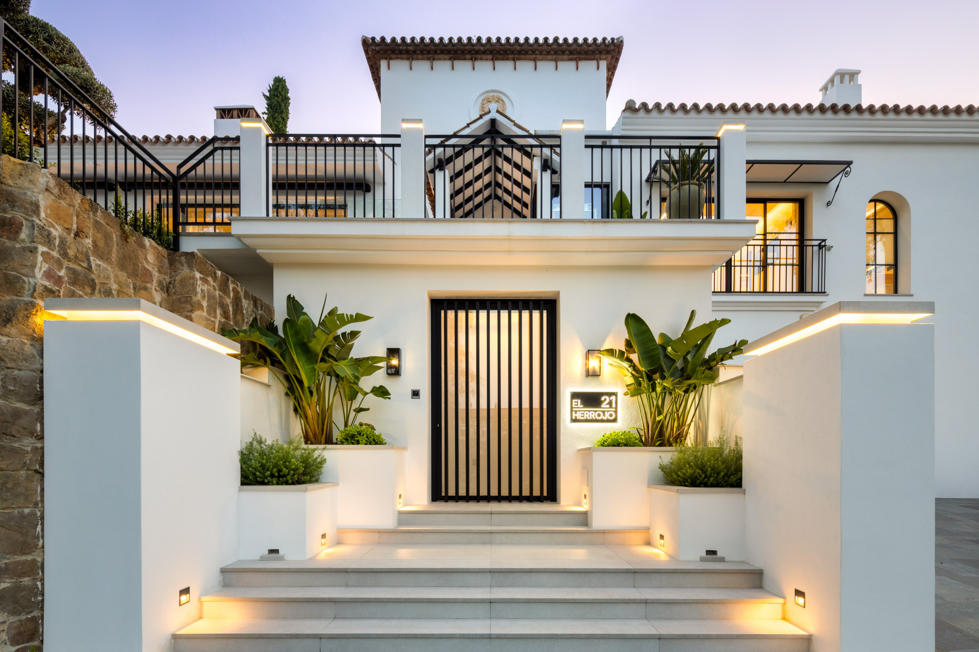 Villa in El Herrojo, Benahavis - Image 3