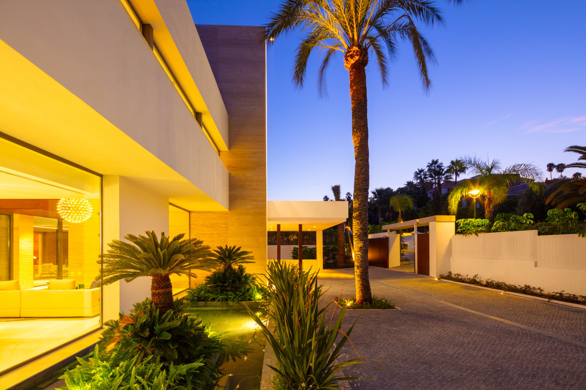 Villa in Nueva Andalucia, Marbella - Image 33