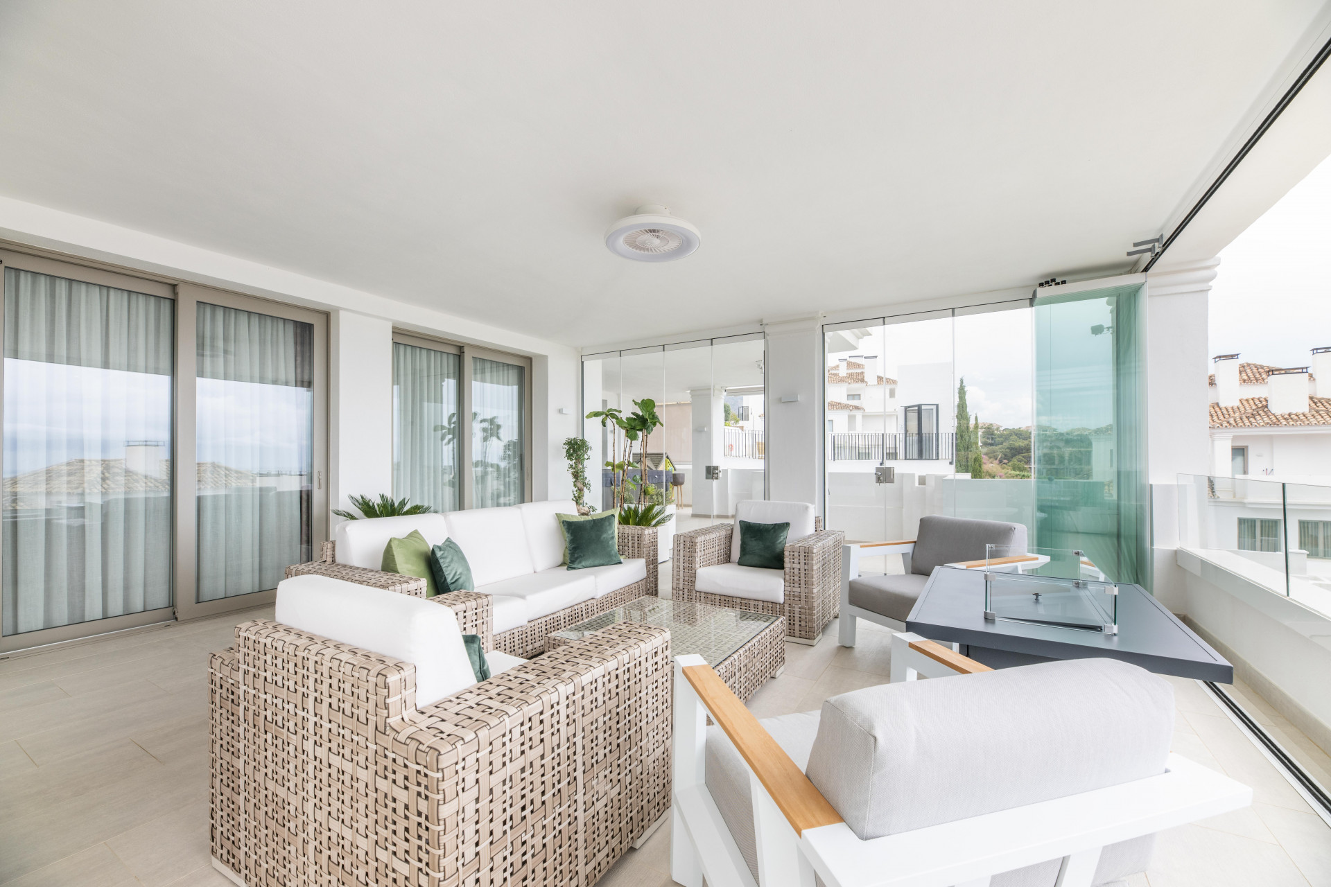 Apartment in Nueva Andalucia, Marbella - Image 16