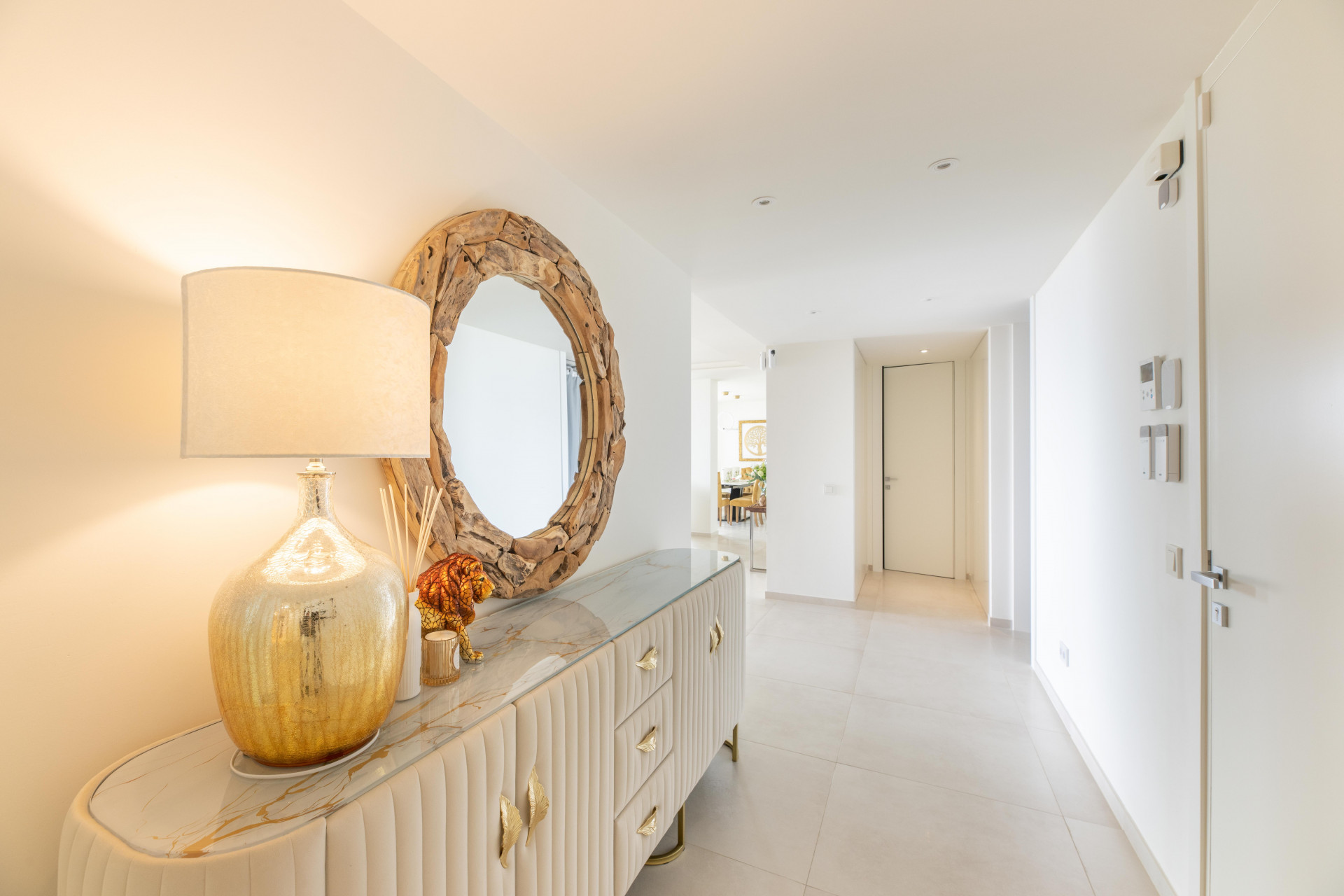 Apartment in Nueva Andalucia, Marbella - Image 18