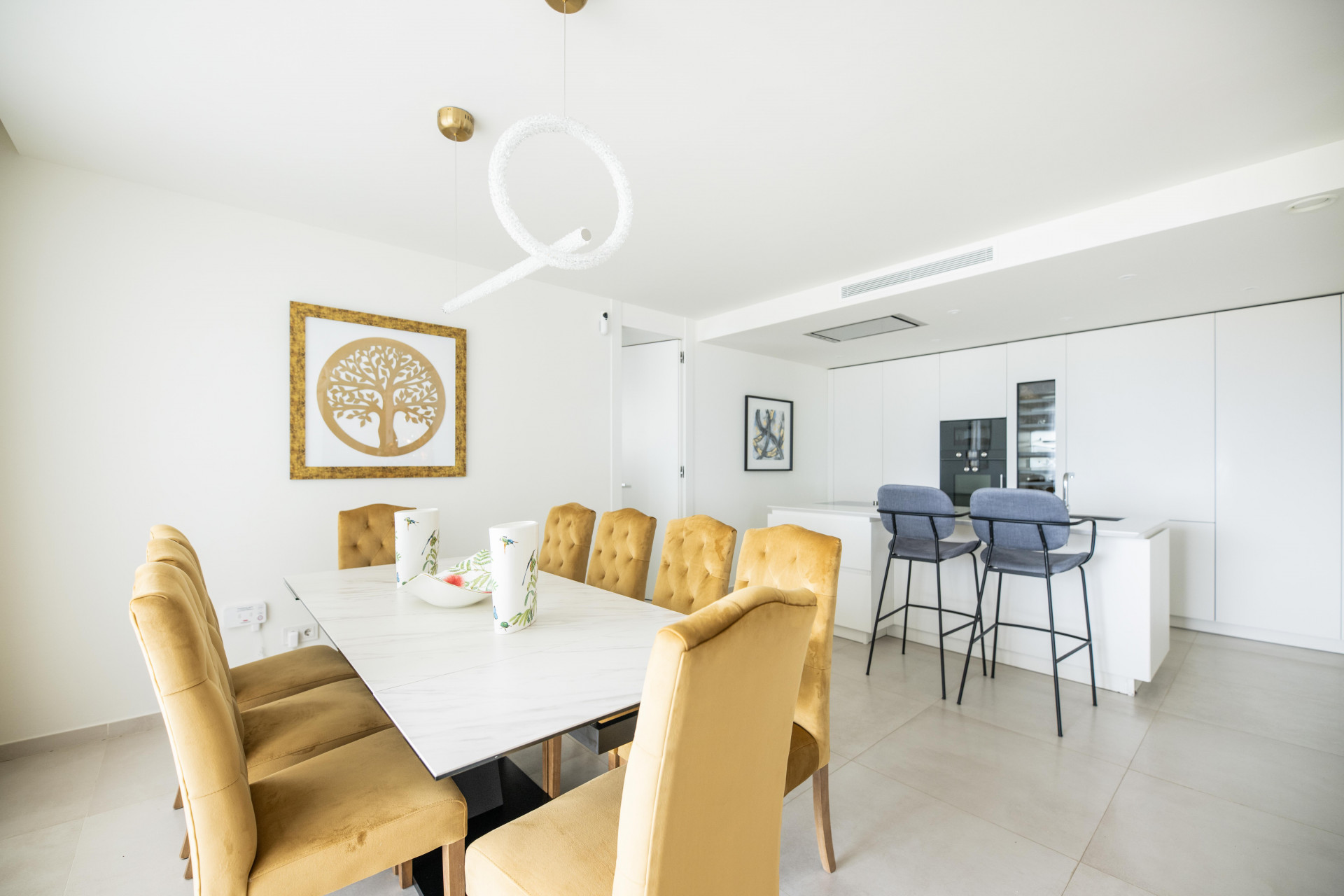 Apartment in Nueva Andalucia, Marbella - Image 9