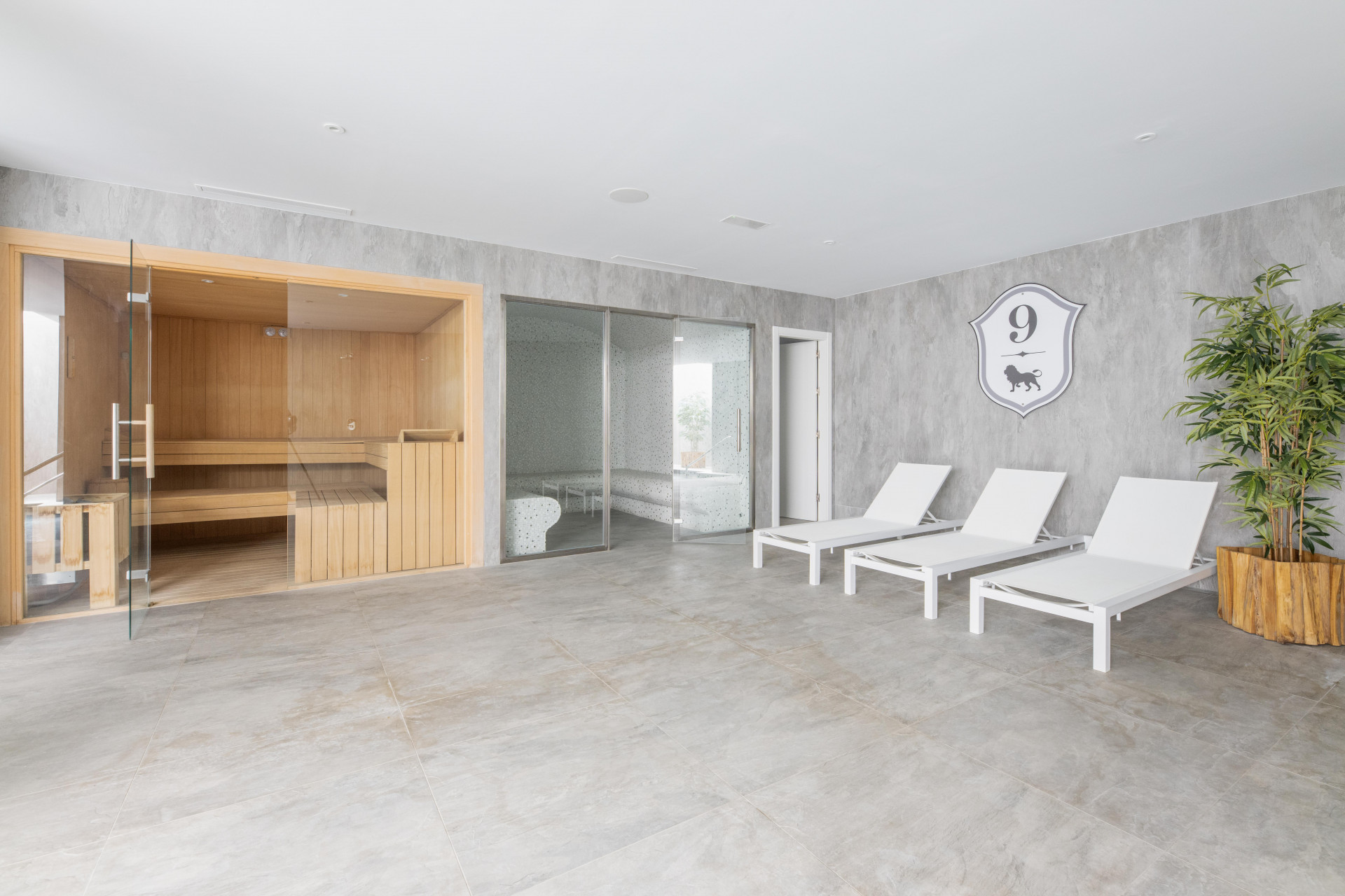 Apartment in Nueva Andalucia, Marbella - Image 43