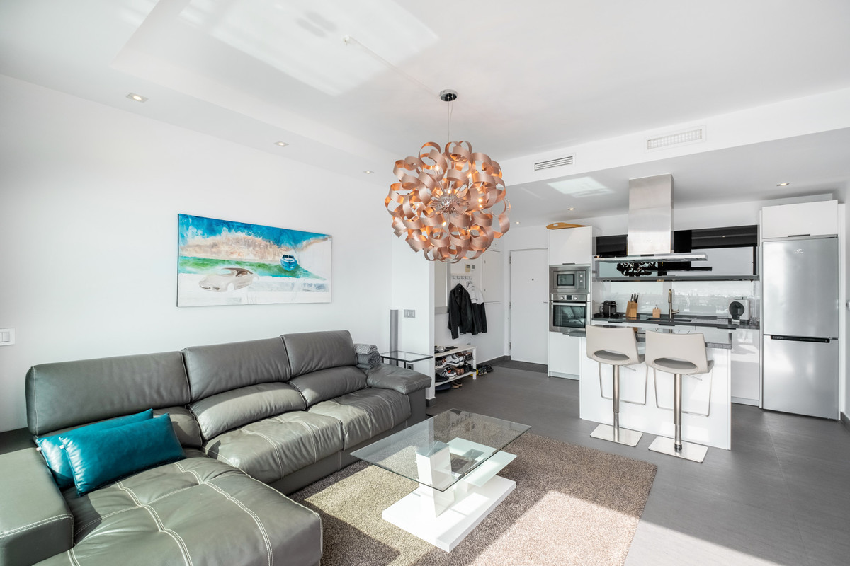 Apartment in Marbella &#8211; Puerto Banus, Marbella - Image 5