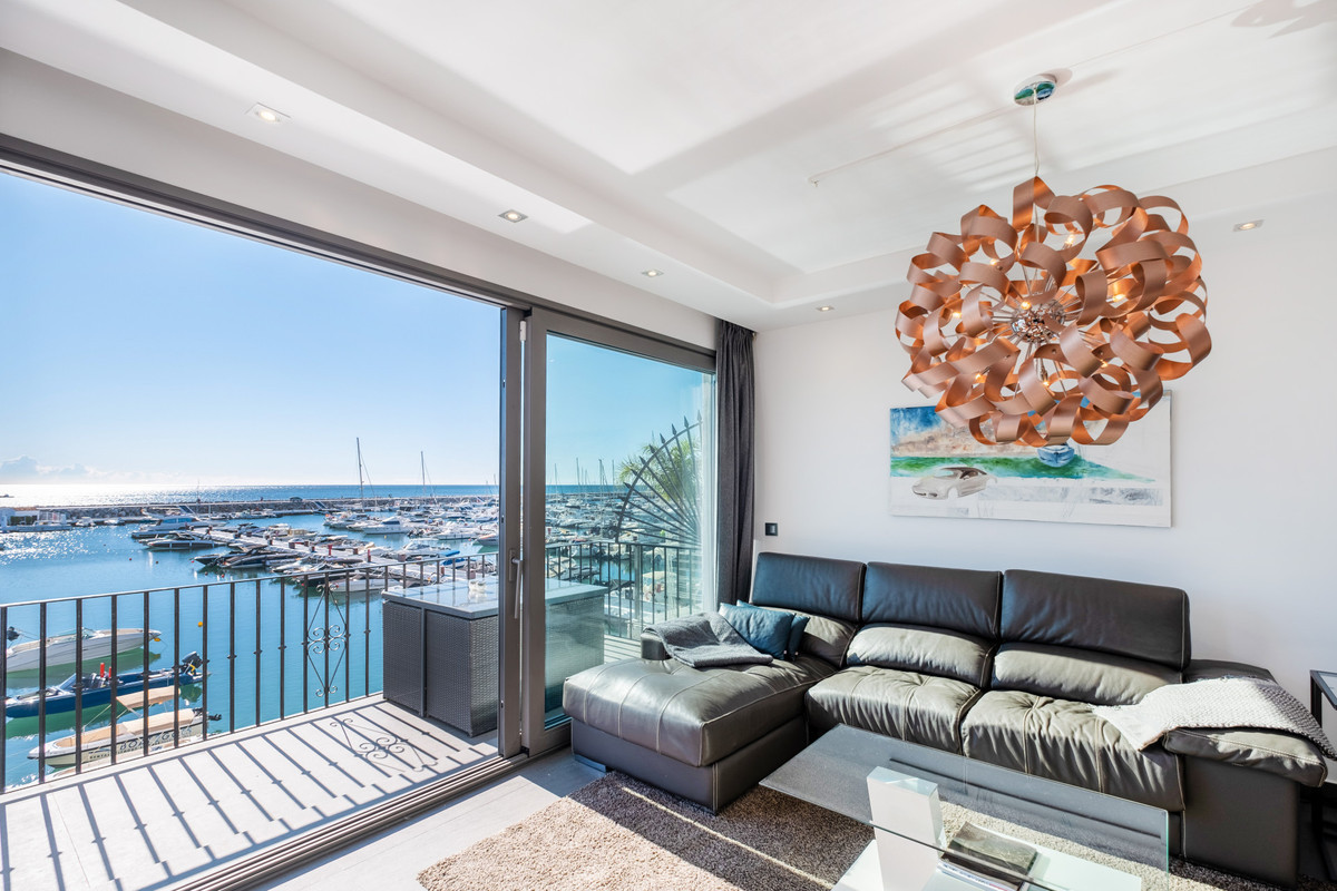 Apartment in Marbella &#8211; Puerto Banus, Marbella - Image 4