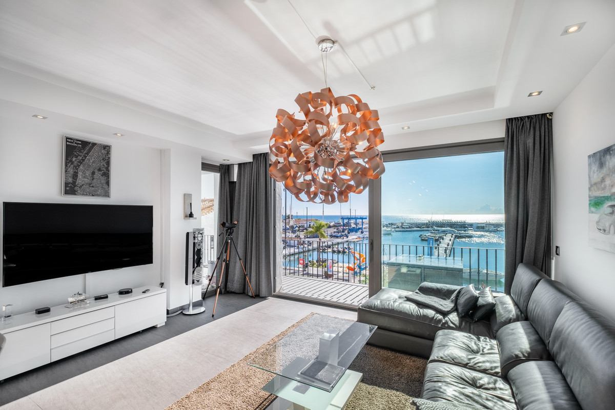 Apartment in Marbella &#8211; Puerto Banus, Marbella - Image 3