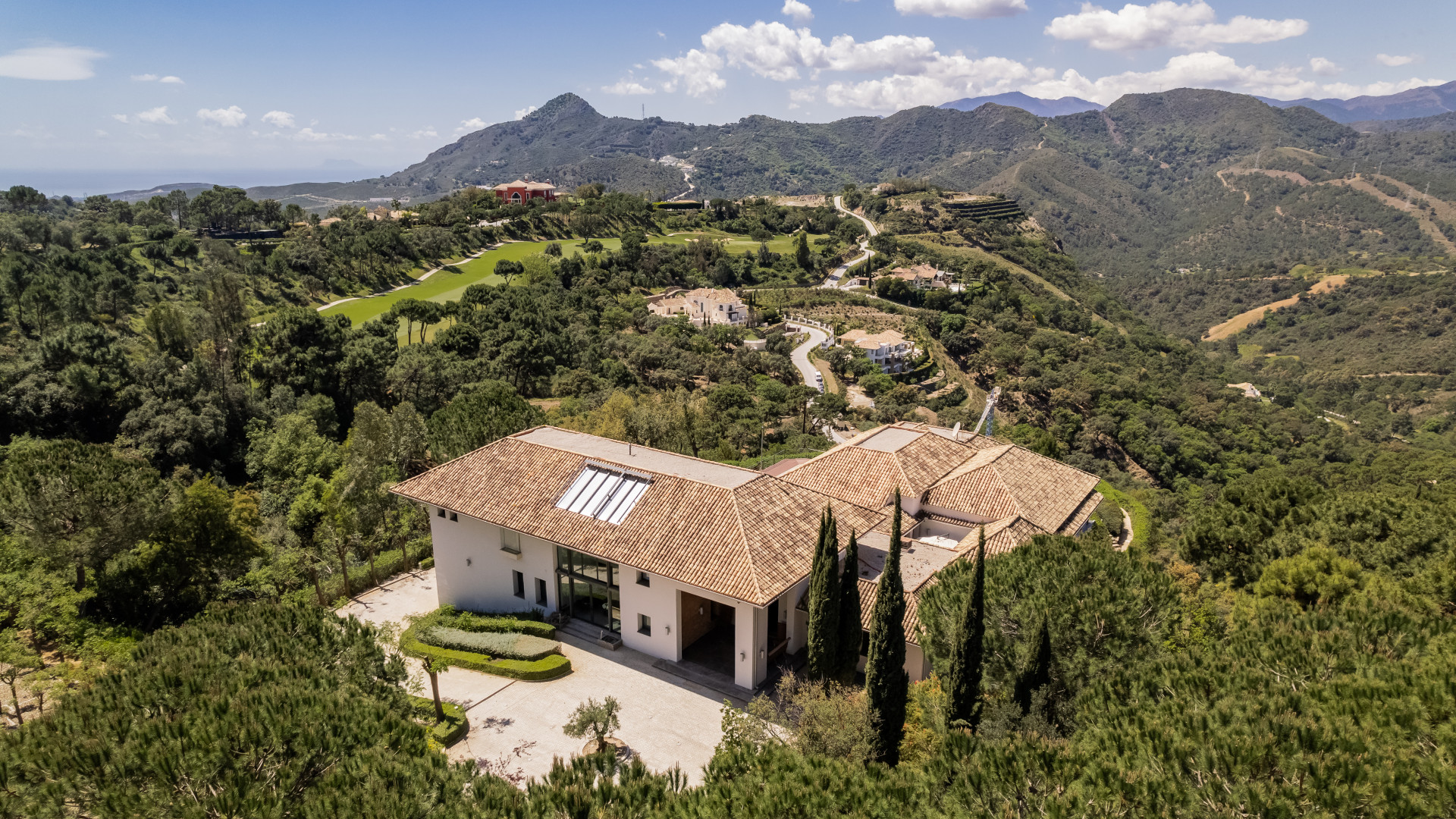 Villa in La Zagaleta, Benahavis - Image 46