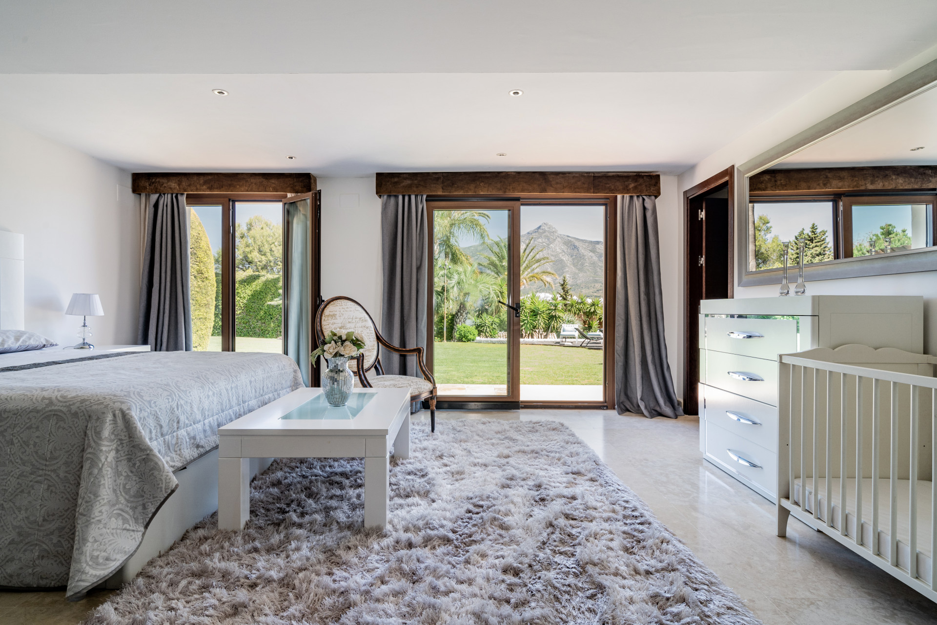 Villa en Nueva Andalucia, Marbella - Image 11