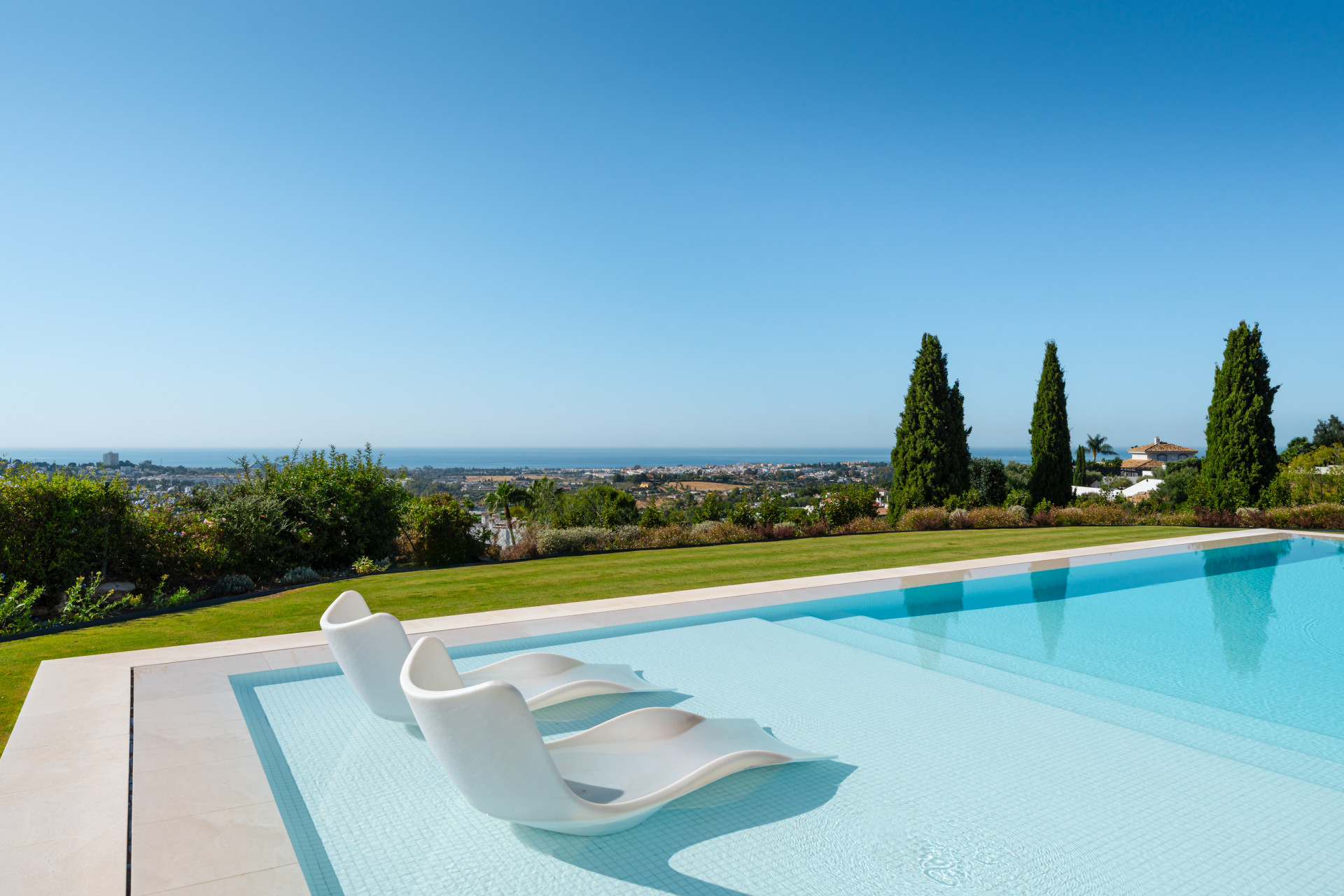 Villa en El Herrojo, Benahavis - Image 8
