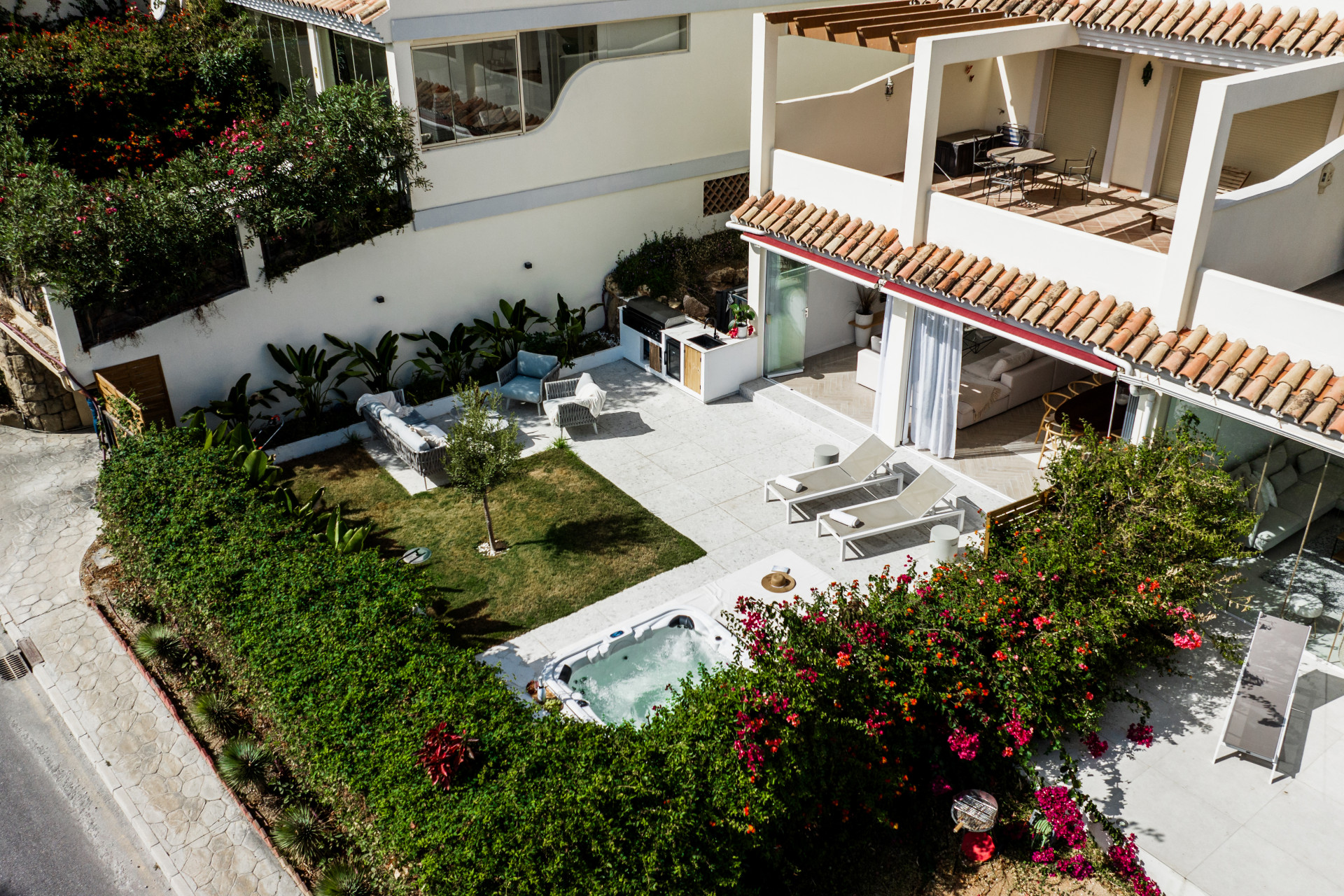 Apartment in Nueva Andalucia, Marbella - Image 16