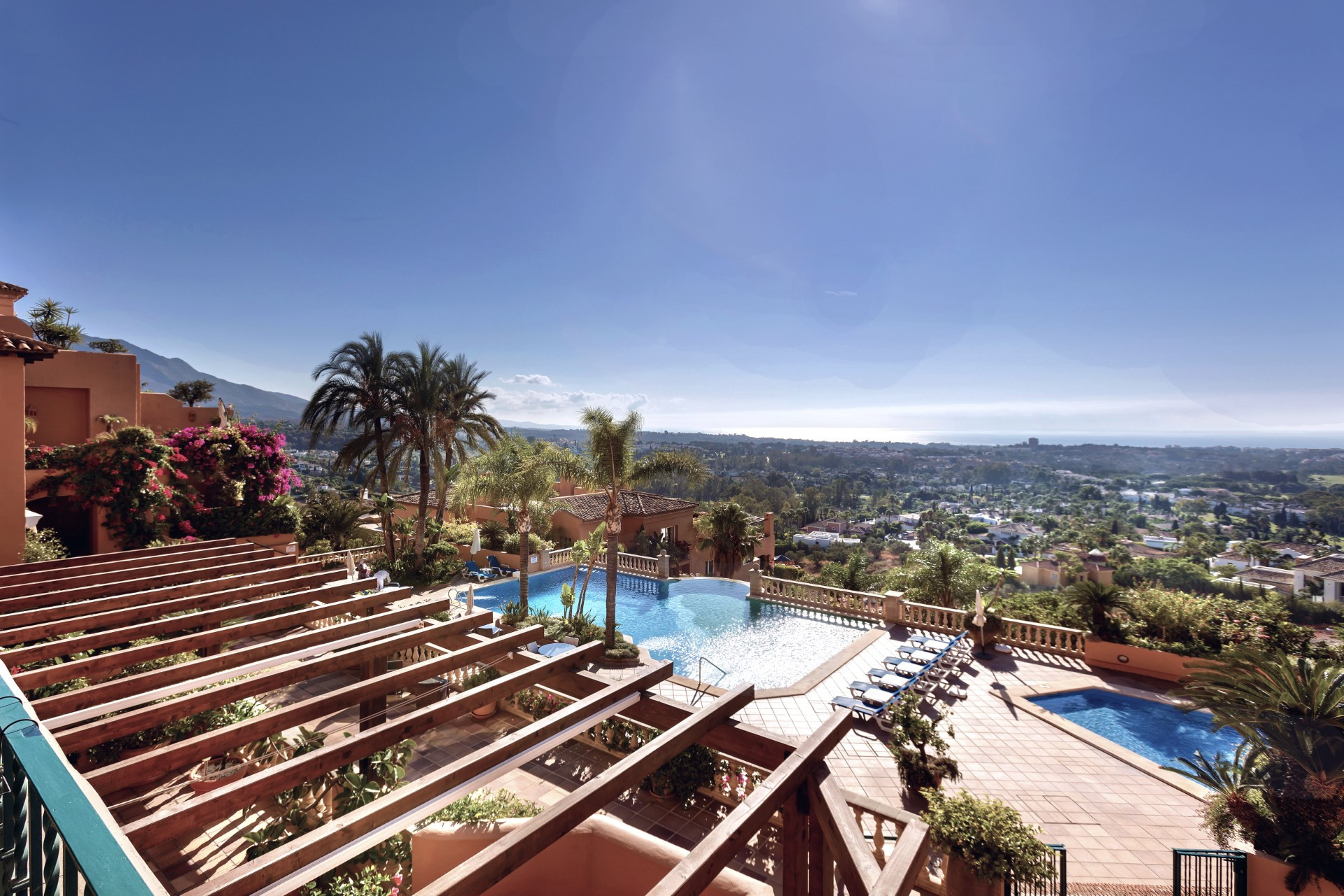 Spectacular 3 bedroom duplex penthouse in Les Belvederes, Nueva Andalucia