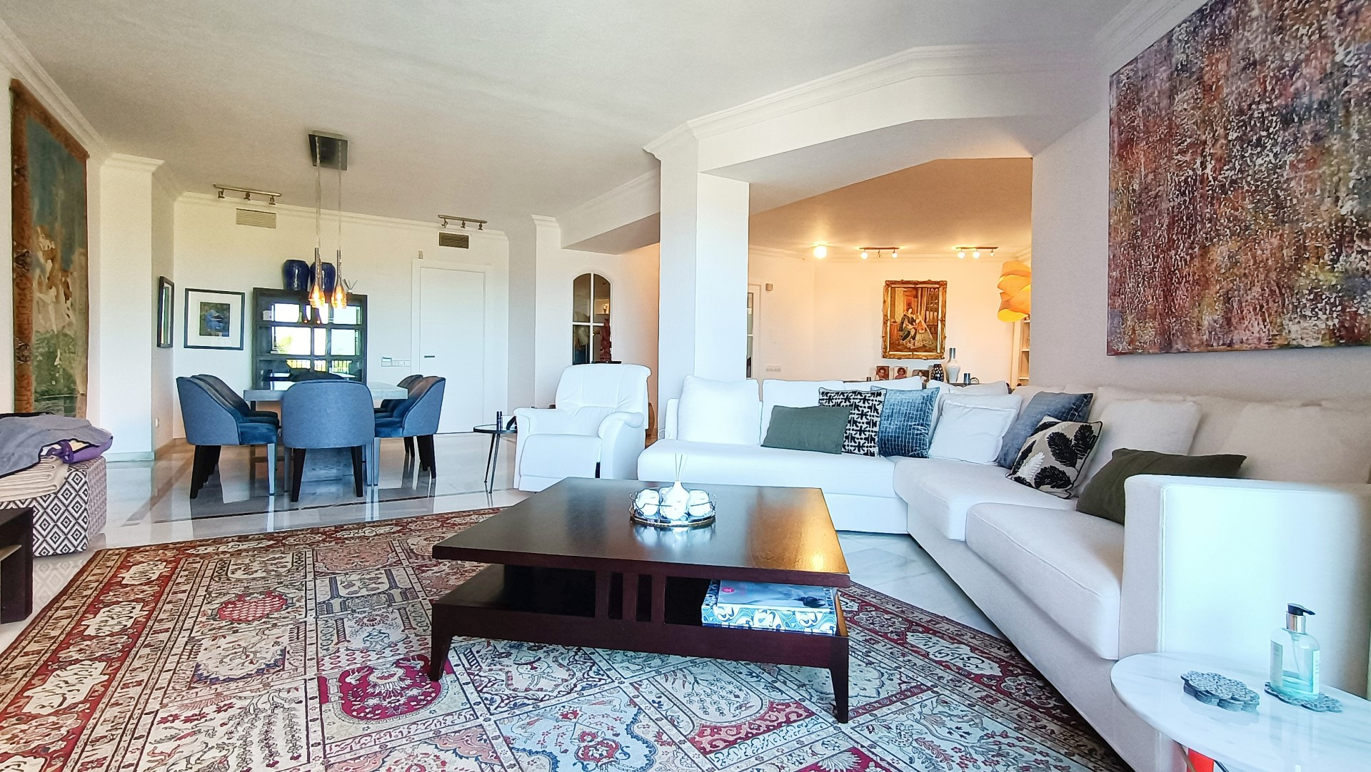 Spectacular 3 bedroom duplex penthouse in Les Belvederes, Nueva Andalucia