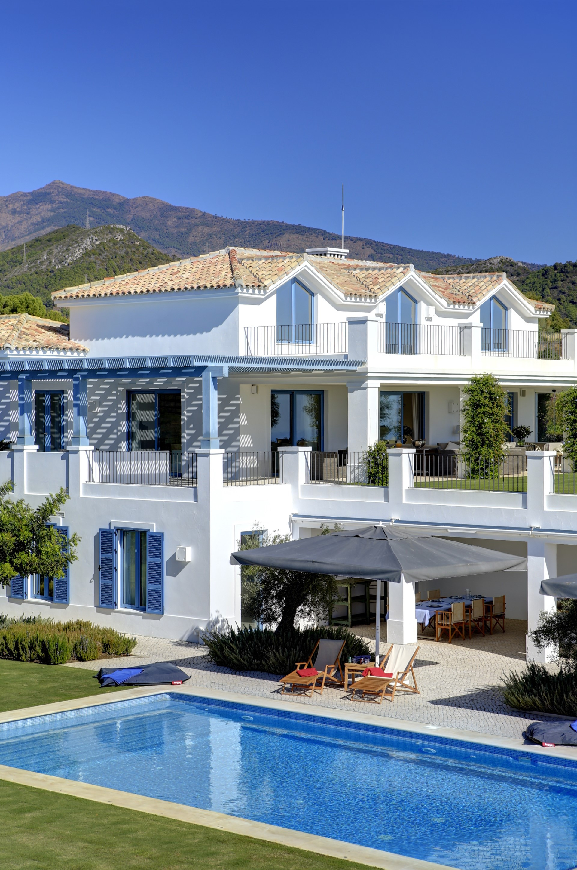 Fantastic classic style family villa in Monte Mayor Country Club