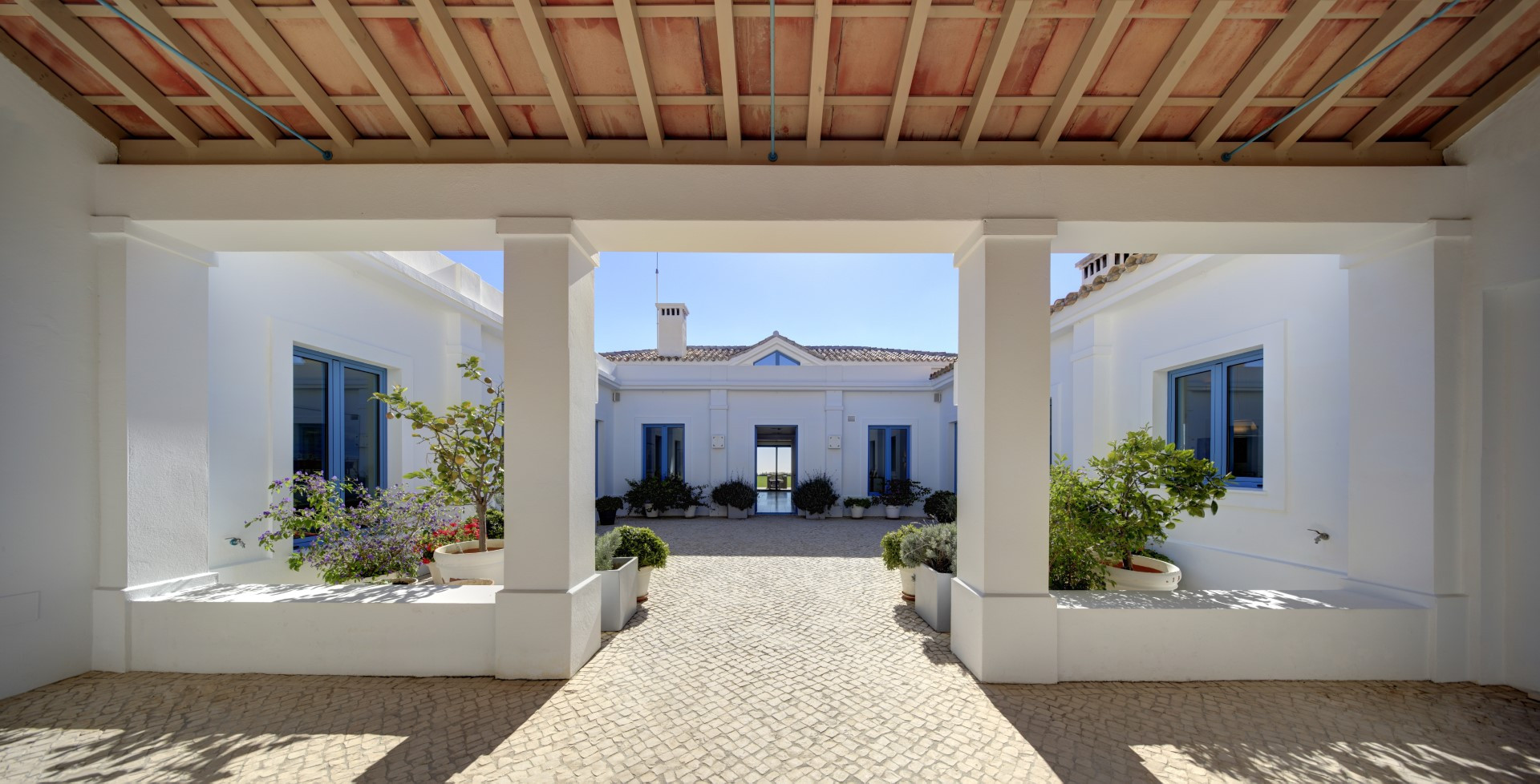 Fantastic classic style family villa in Monte Mayor Country Club