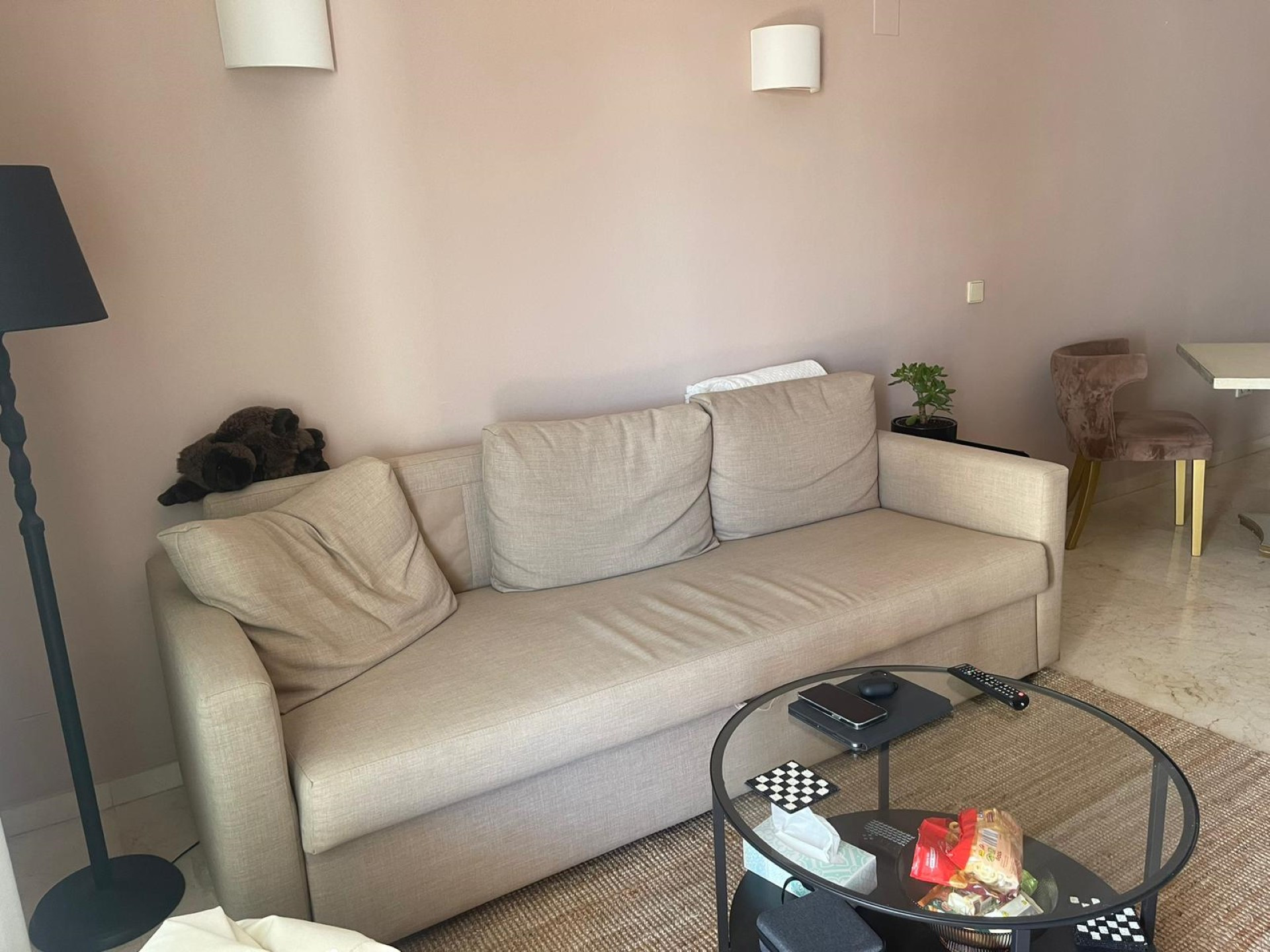 Apartamento de 2 dormitorios en Puerto Banús con preciosas vistas a la Plaza Antonio Banderas