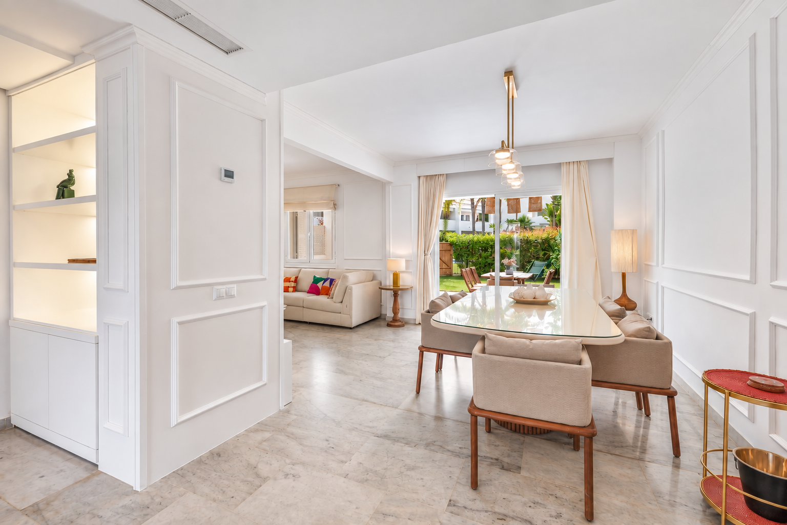 Spacious 4 bedroom beachfront townhouse in Bahia de Marbella, Marbella East 