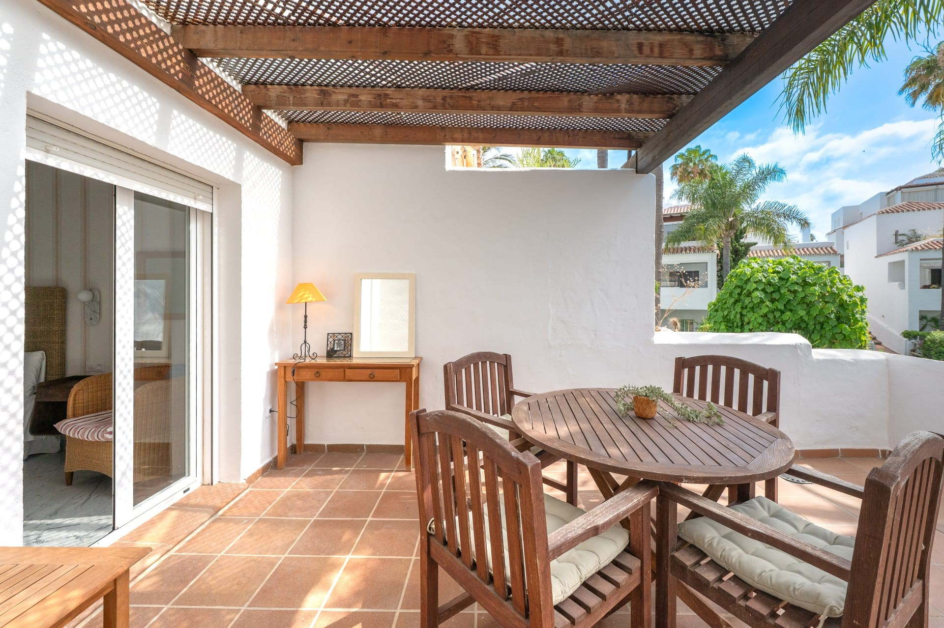 Spacious 4 bedroom beachfront townhouse in Bahia de Marbella, Marbella East 