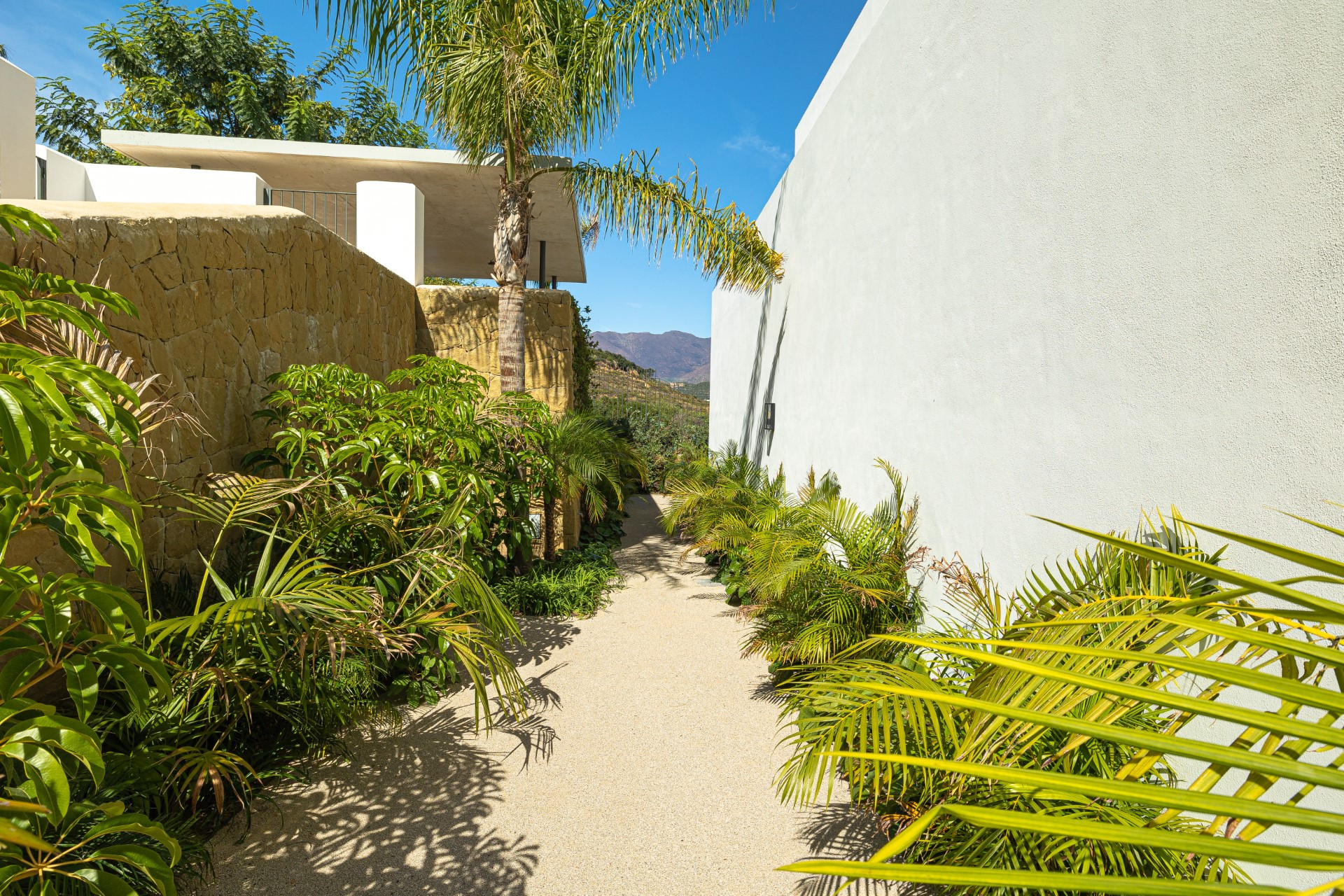 Un chalet nuevo de 3 dormitorios en Finca Cortesin, Casares