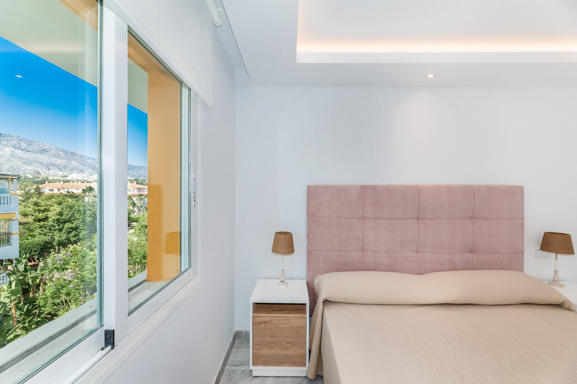 3 bedroom modern apartment in La Dama de Noche