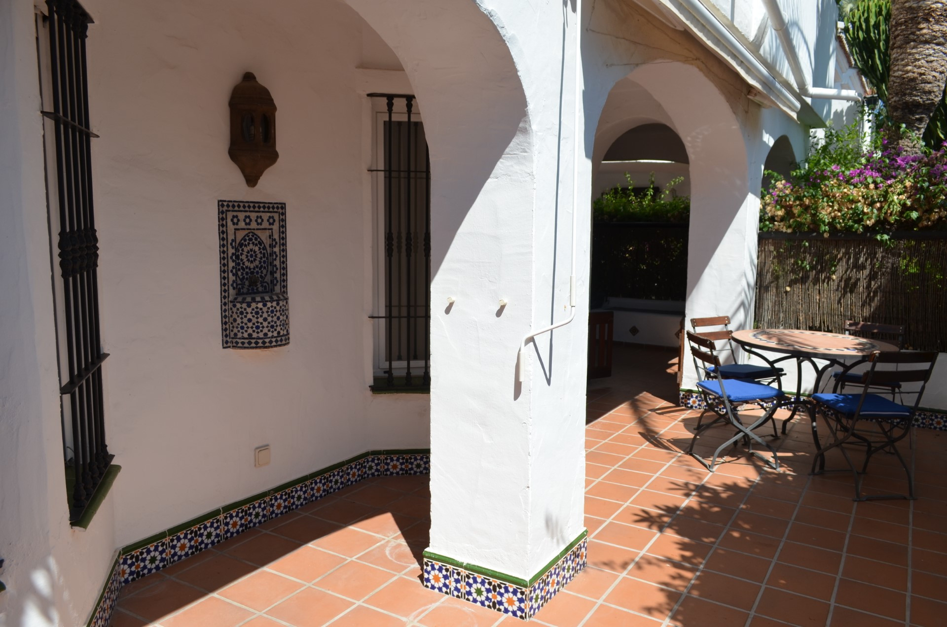 A 3 bedroom ground floor apartment in Los Naranjos de Marbella