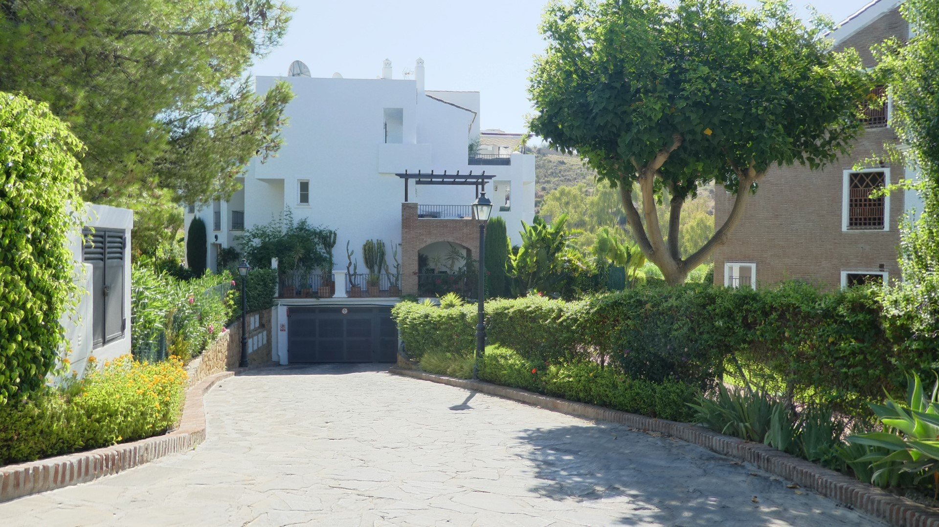 Ground Floor Apartment for rent in Los Arqueros, Benahavis