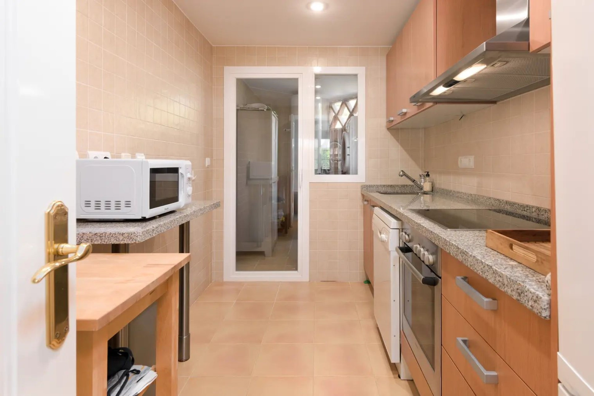 Ground Floor Apartment for rent in Los Arqueros, Benahavis