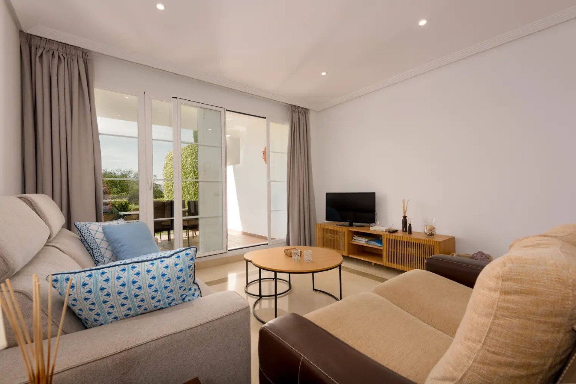 Ground Floor Apartment for rent in Los Arqueros, Benahavis