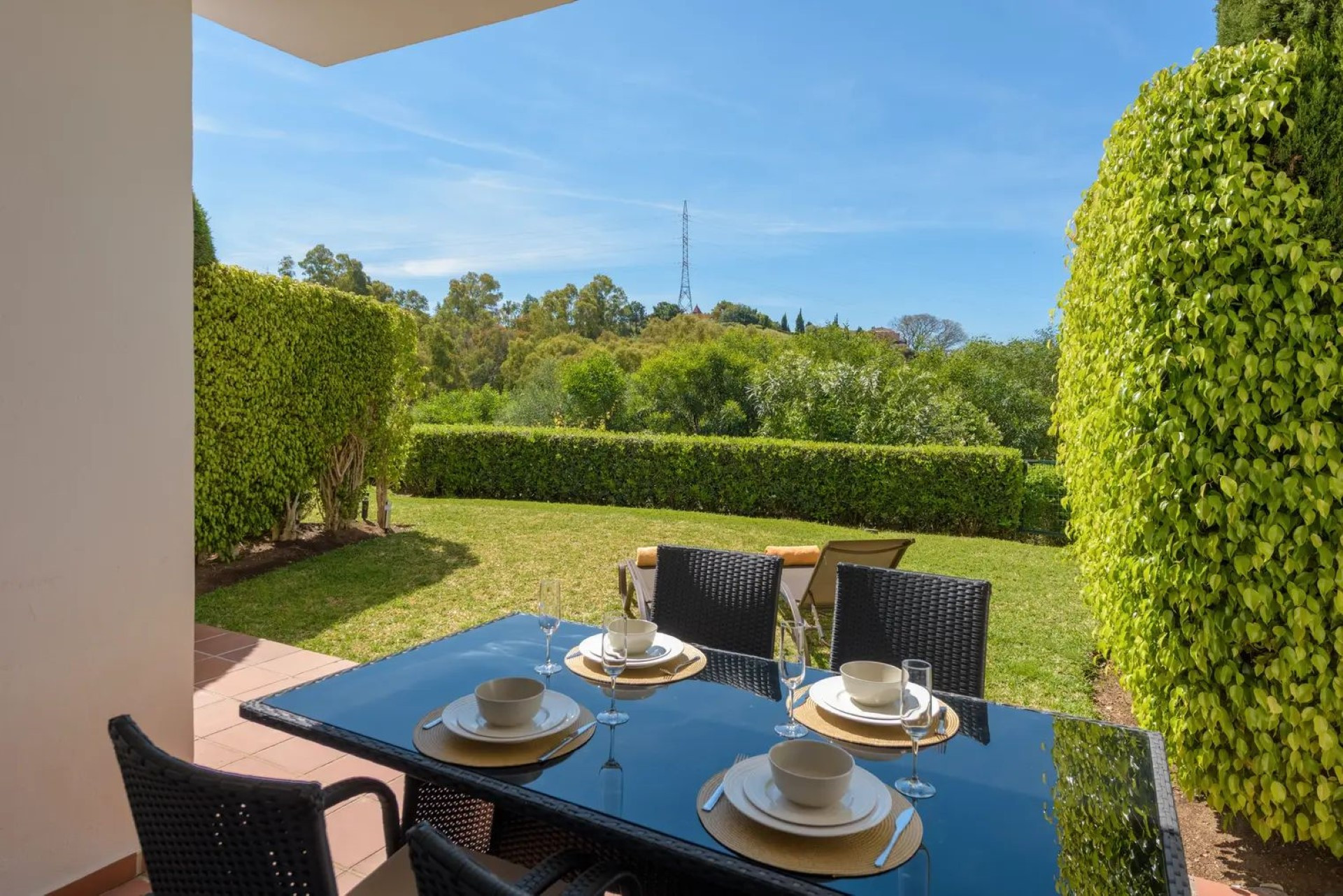 Ground Floor Apartment for rent in Los Arqueros, Benahavis