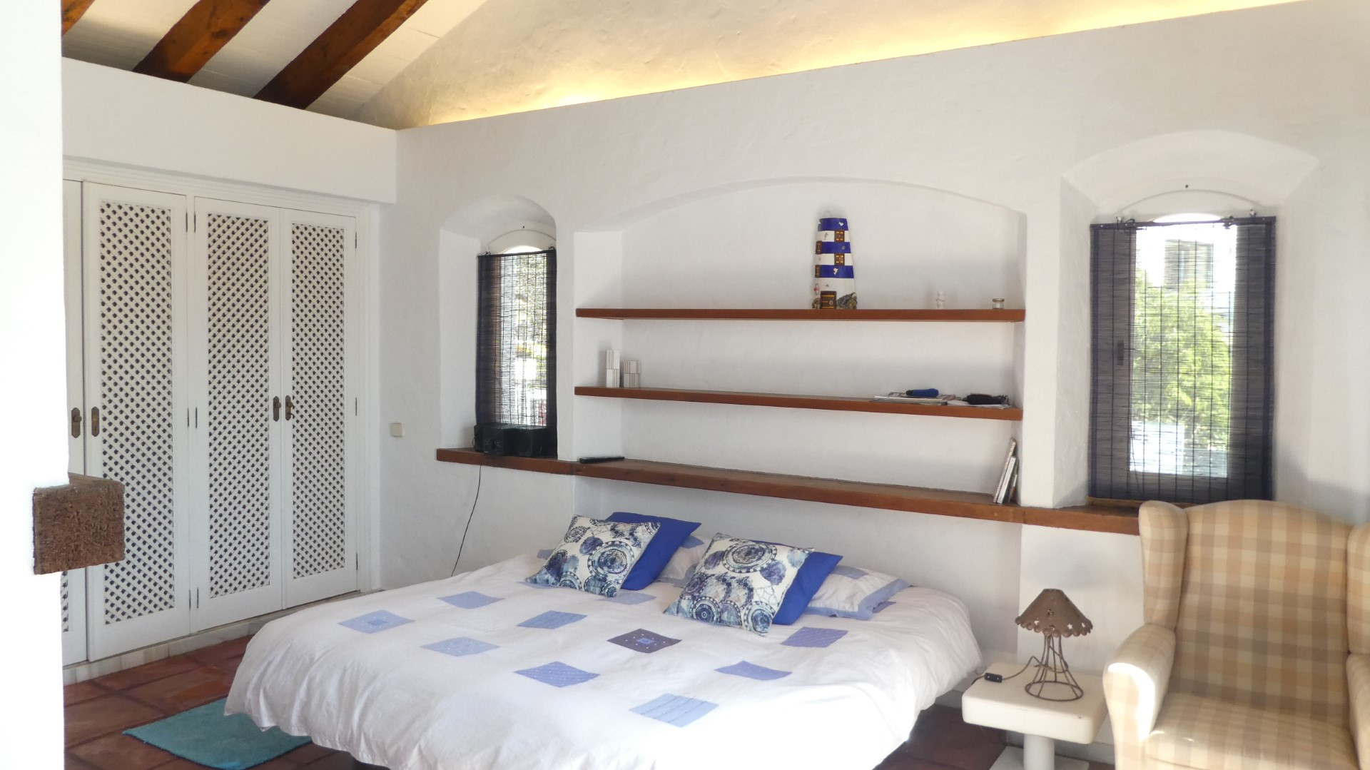 Charismatic second line beach villa in El Paraiso Barronal